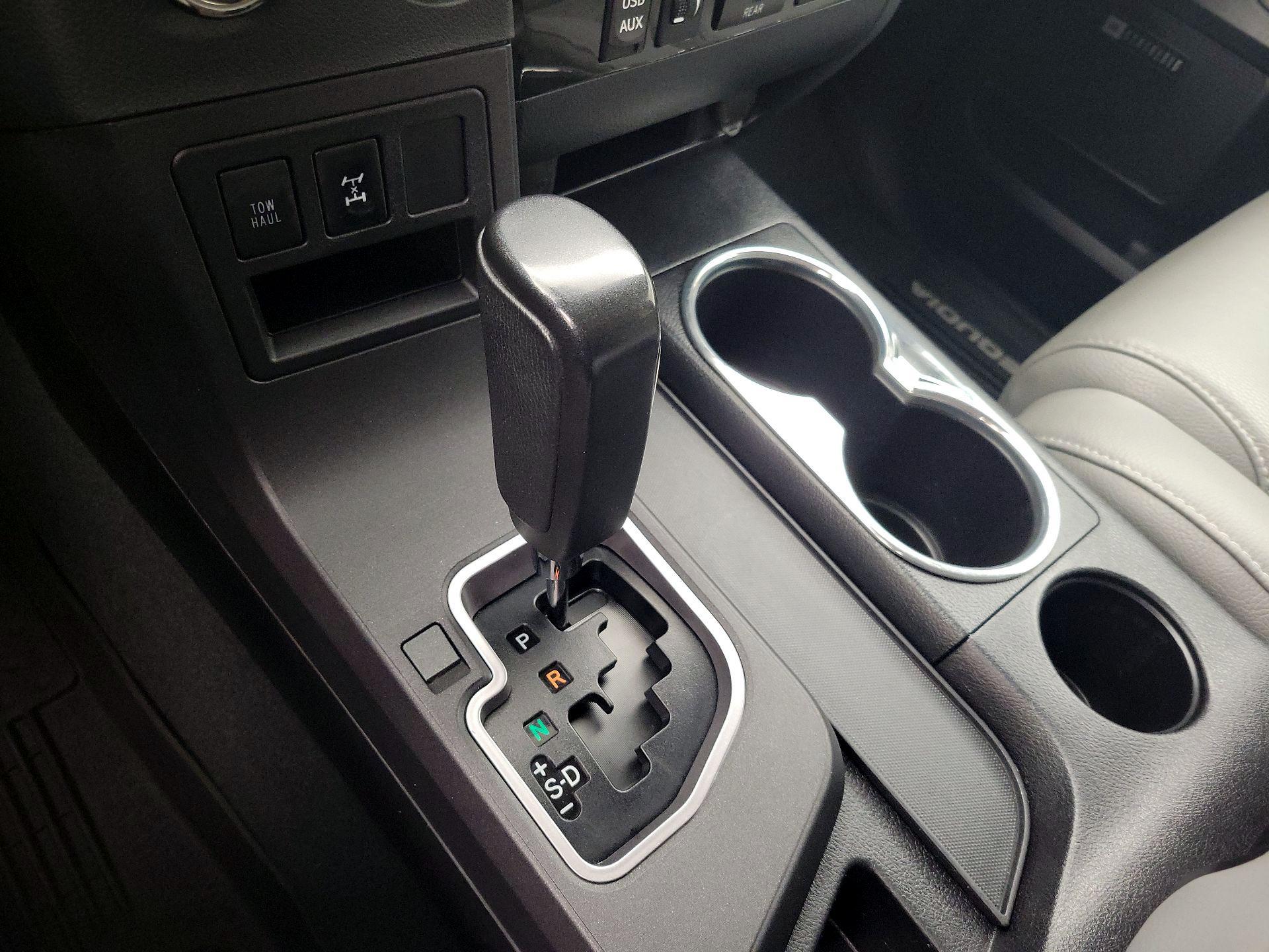 Thumbnail: 2019 Toyota Sequoia - 18