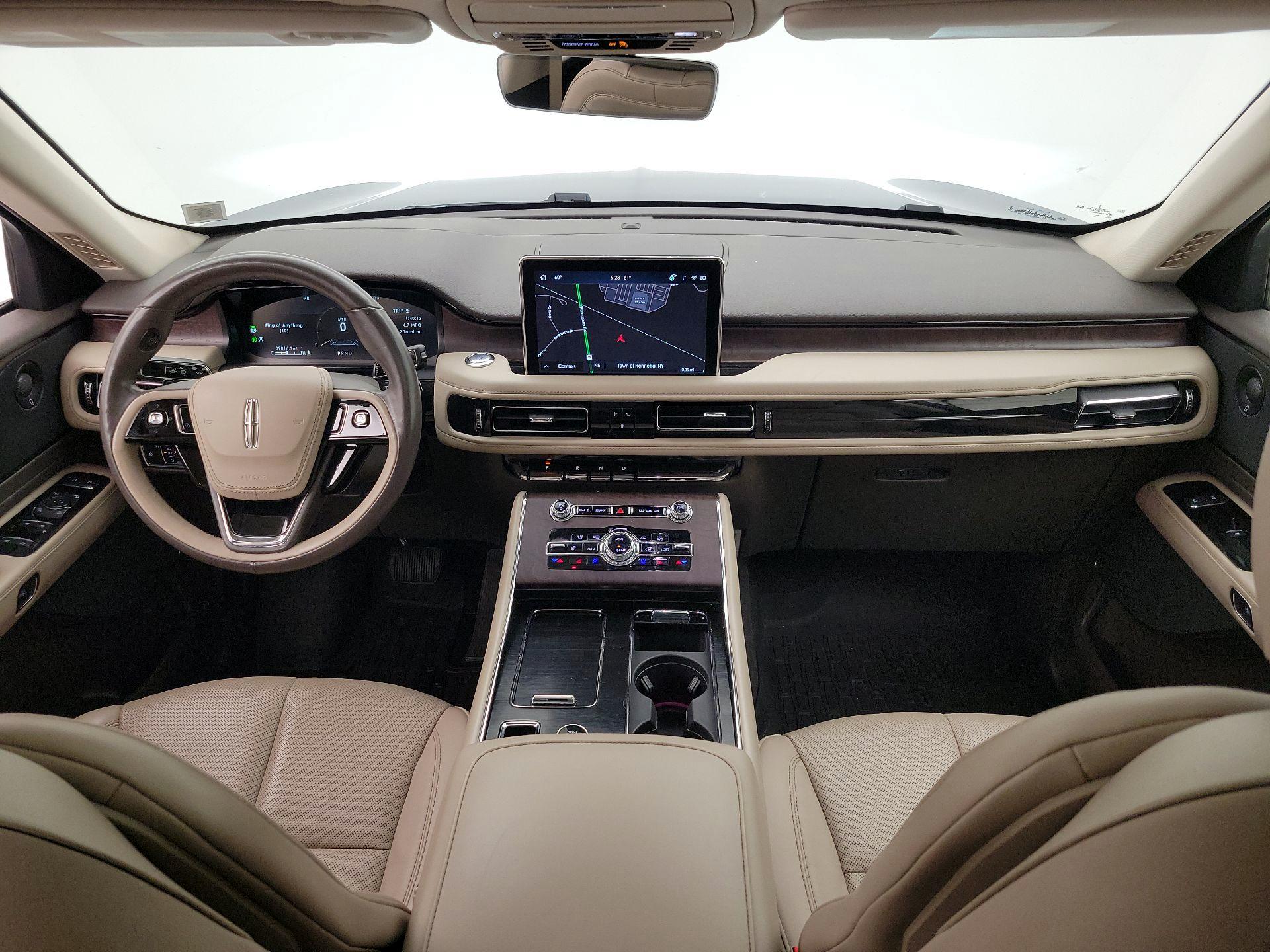 Thumbnail: 2021 Lincoln Aviator - 9