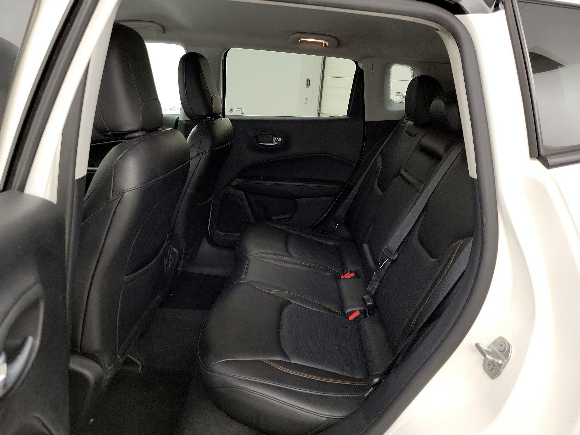 Thumbnail: 2018 Jeep Compass - 19