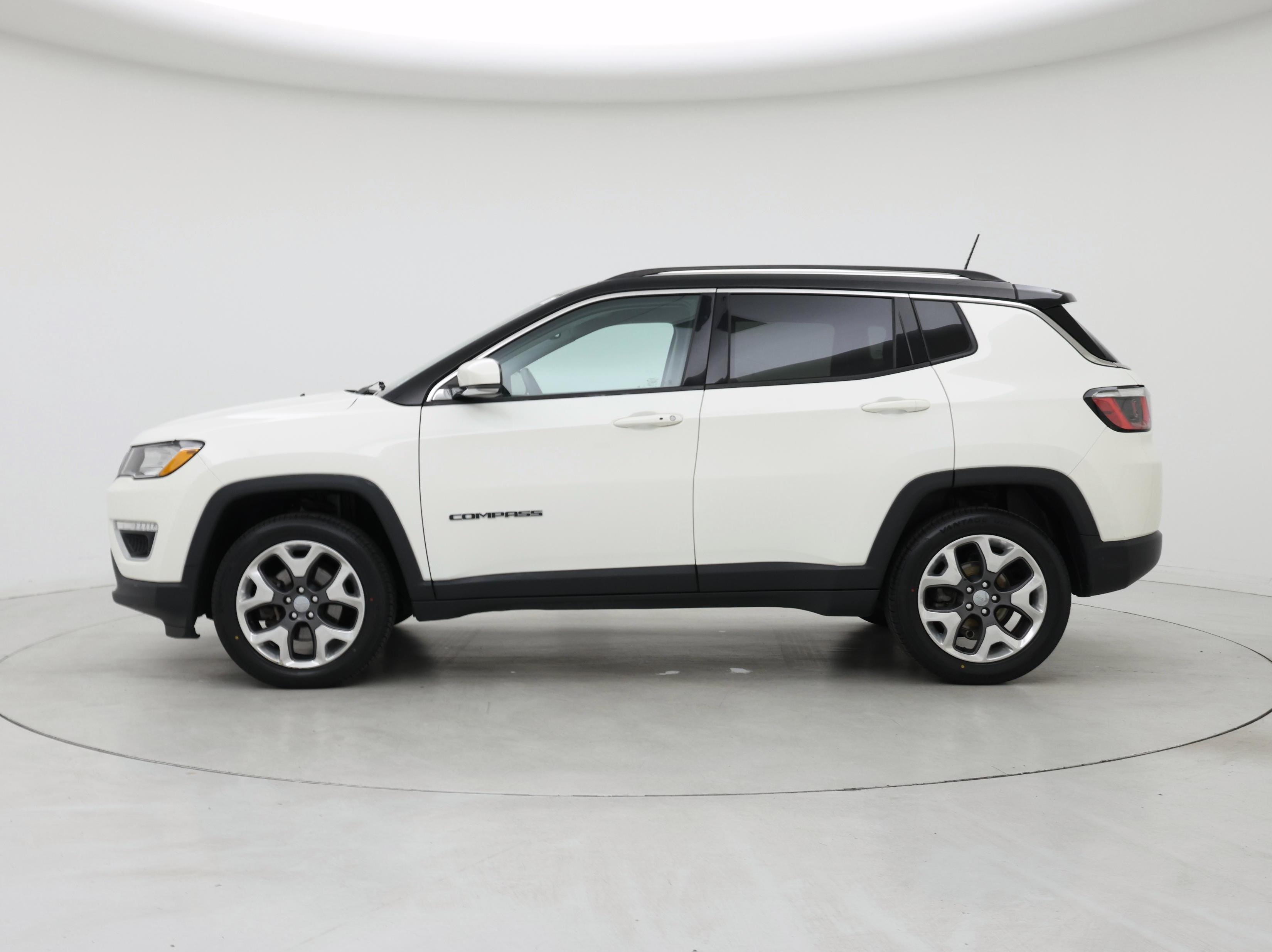Thumbnail: 2018 Jeep Compass - 3