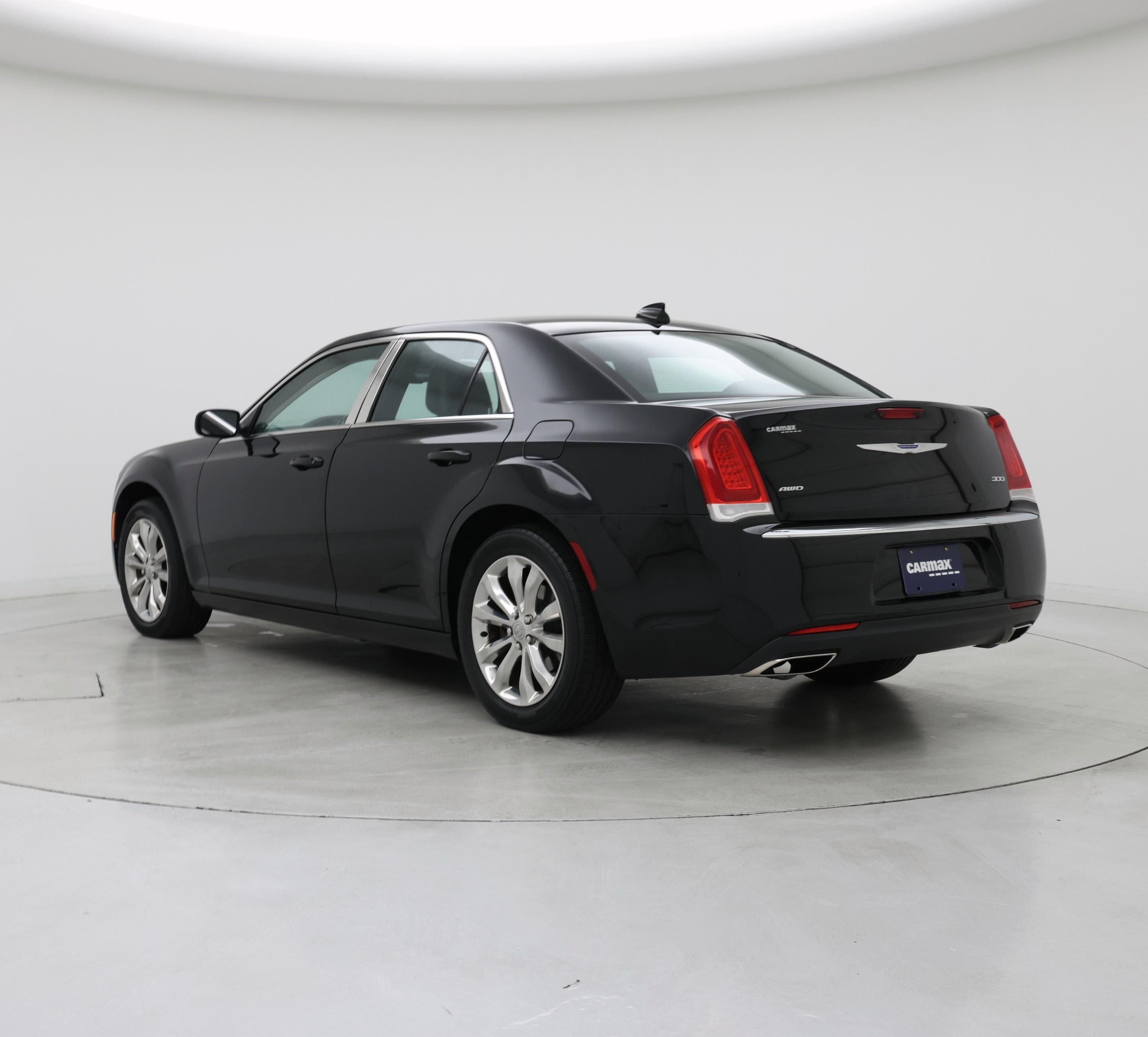 Thumbnail: 2019 Chrysler 300 - 2