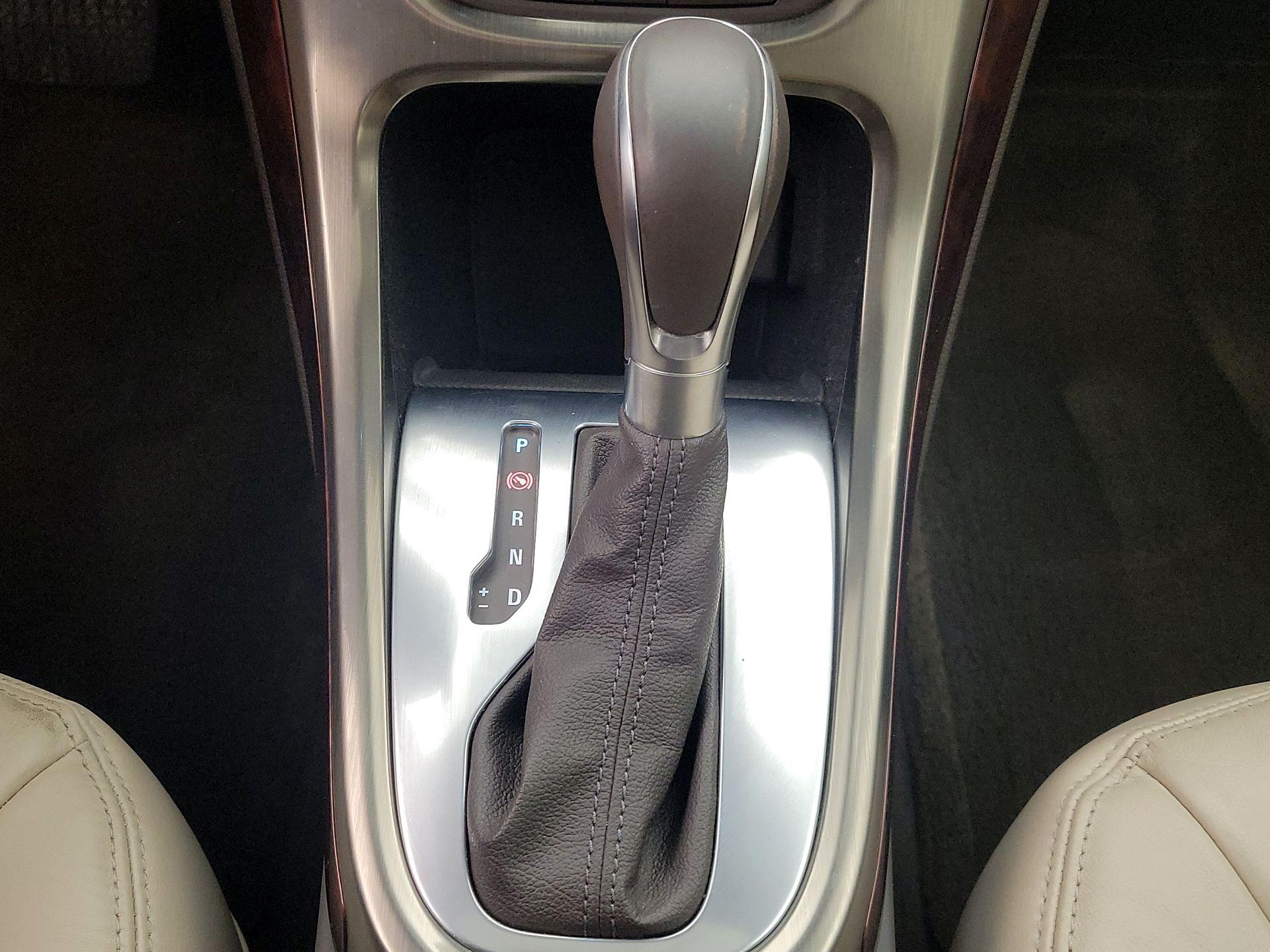Thumbnail: 2015 Buick Verano - 18