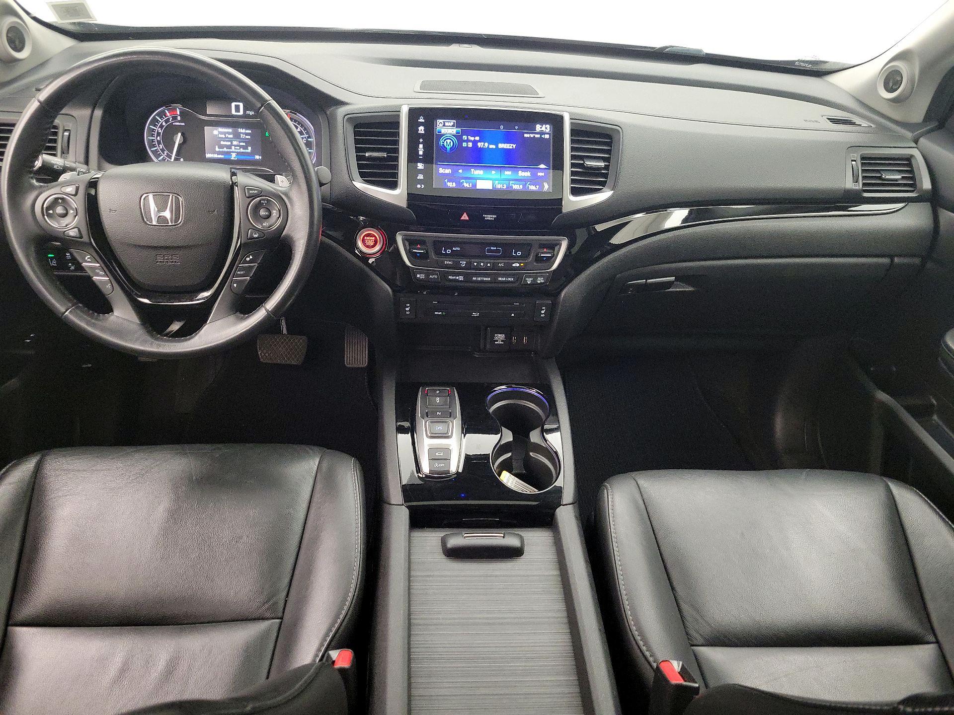 Thumbnail: 2017 Honda Pilot - 9