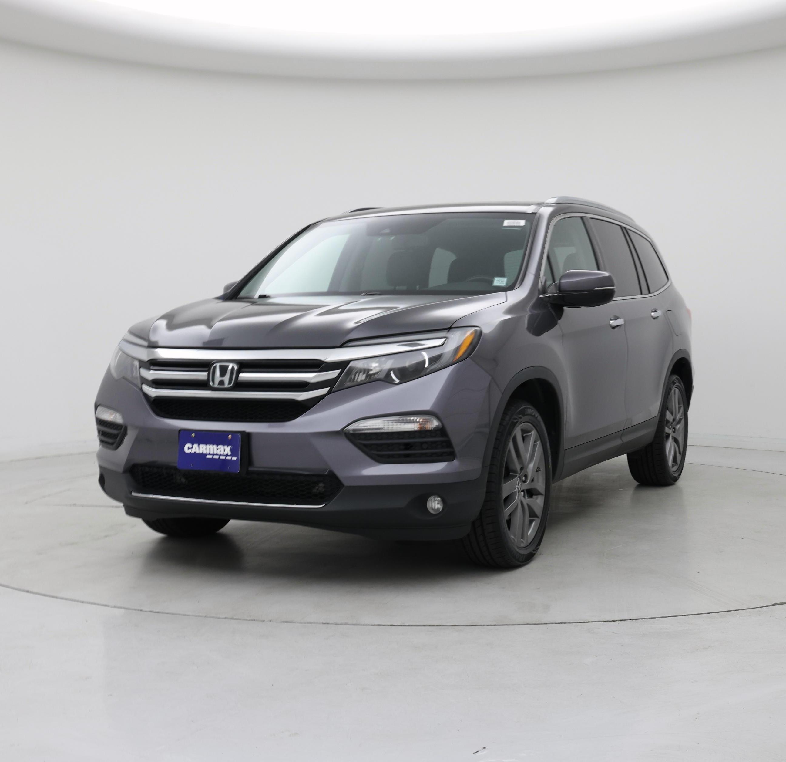 Thumbnail: 2017 Honda Pilot - 4