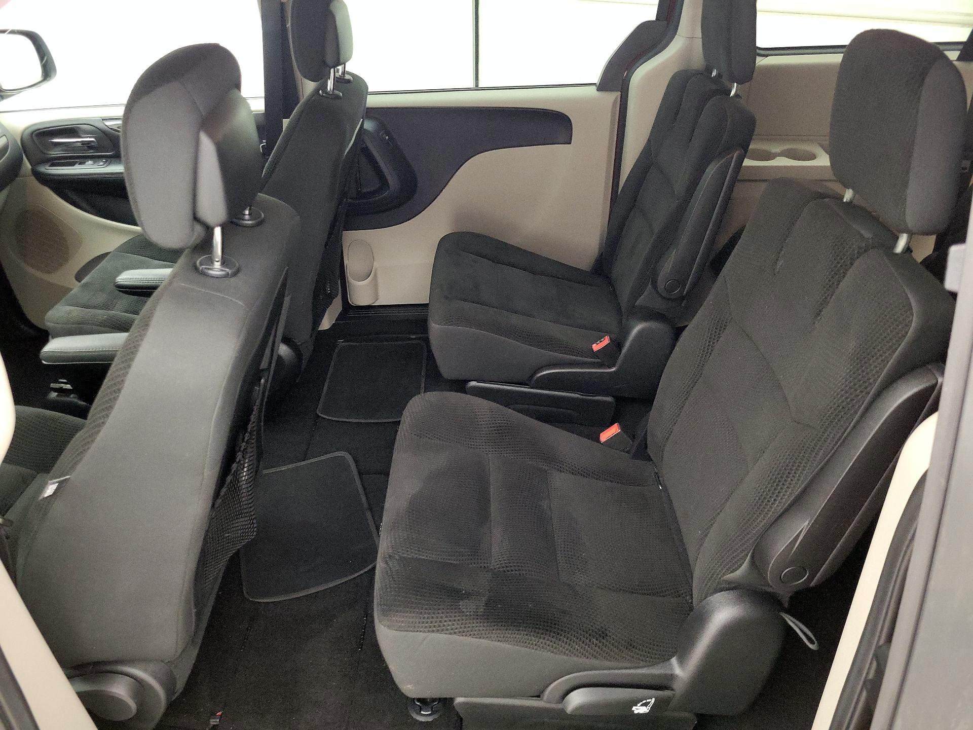Thumbnail: 2019 Dodge Grand Caravan - 19
