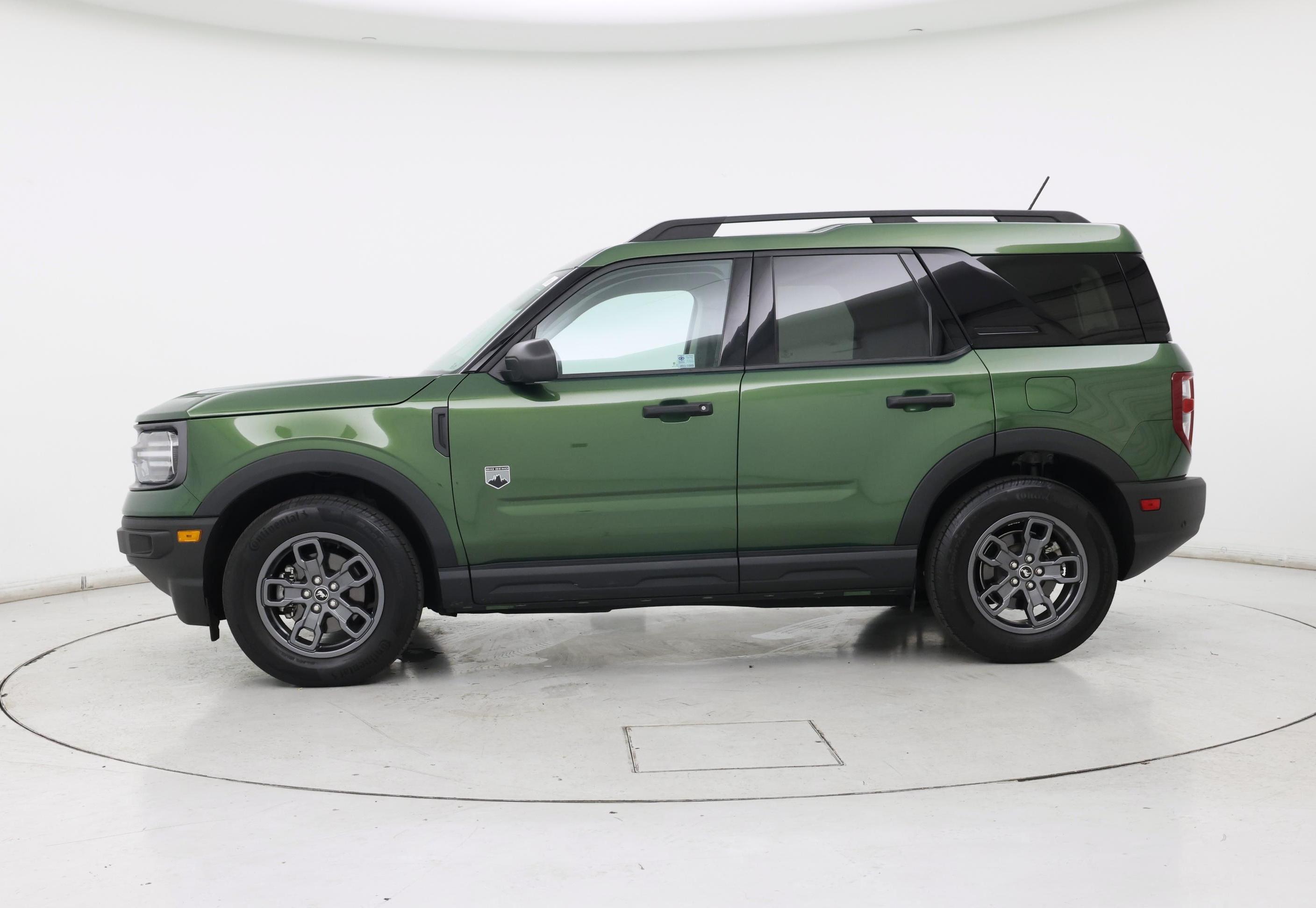 Thumbnail: 2023 Ford Bronco Sport - 3