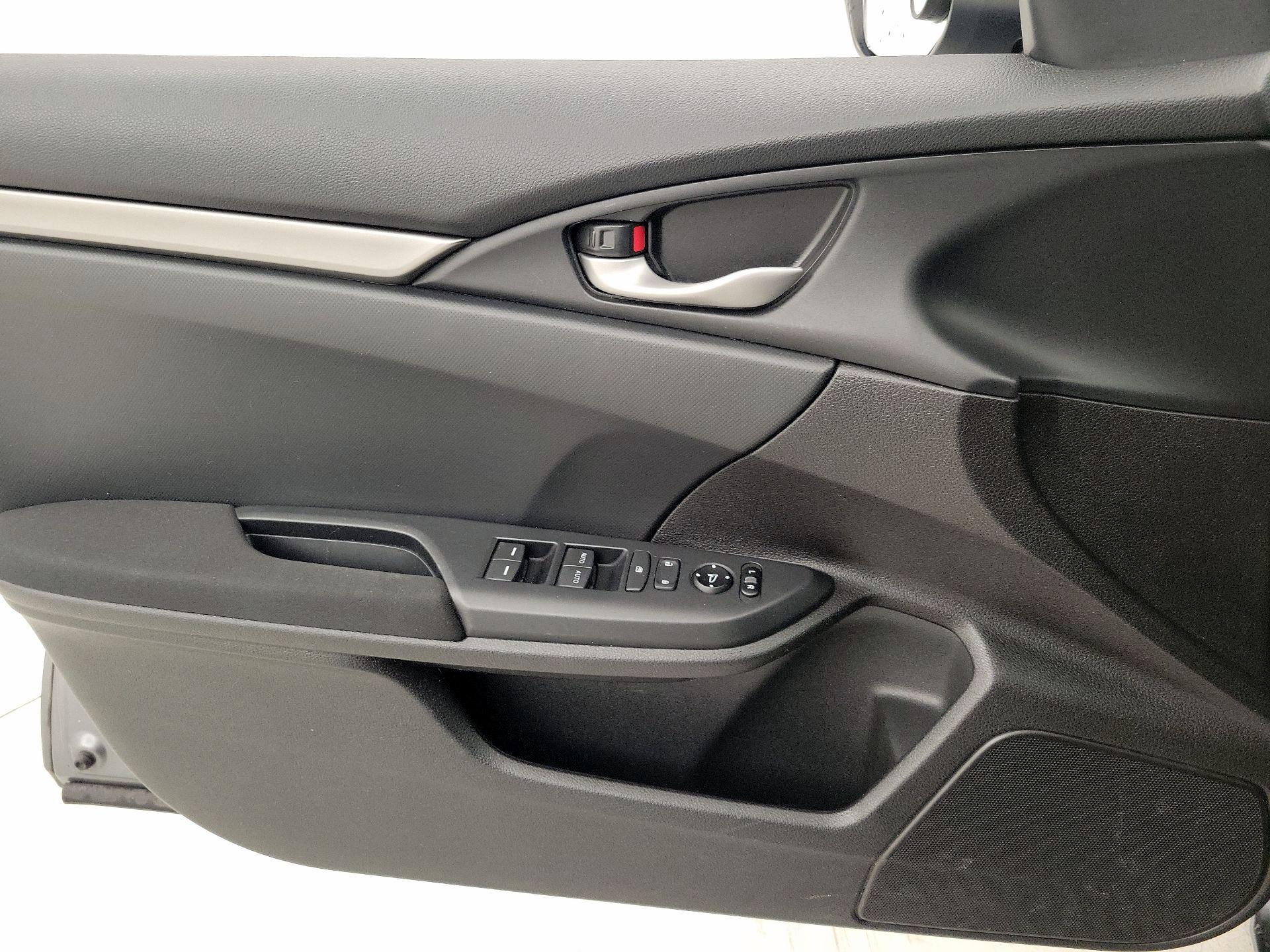 Thumbnail: 2017 Honda Civic - 12