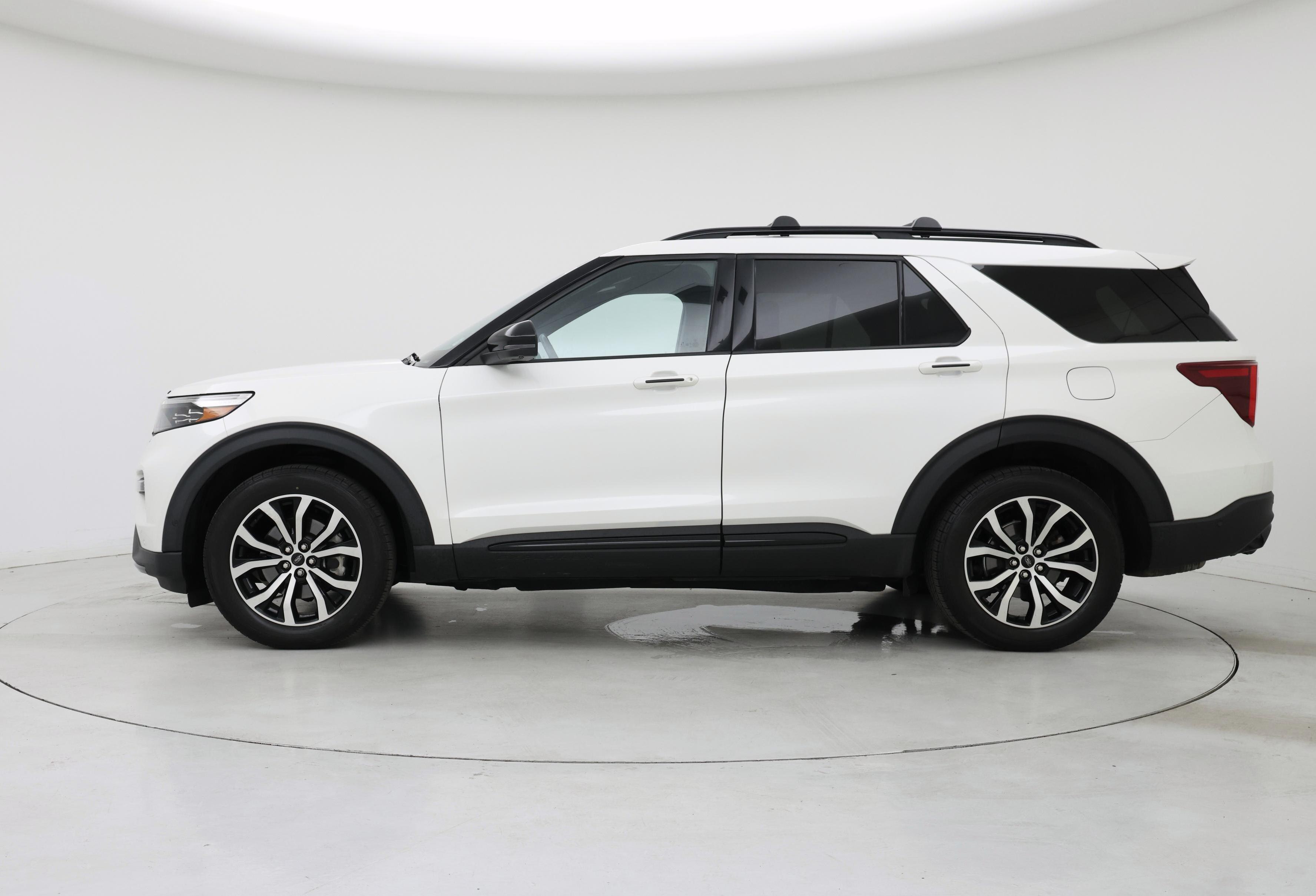 Thumbnail: 2020 Ford Explorer - 3