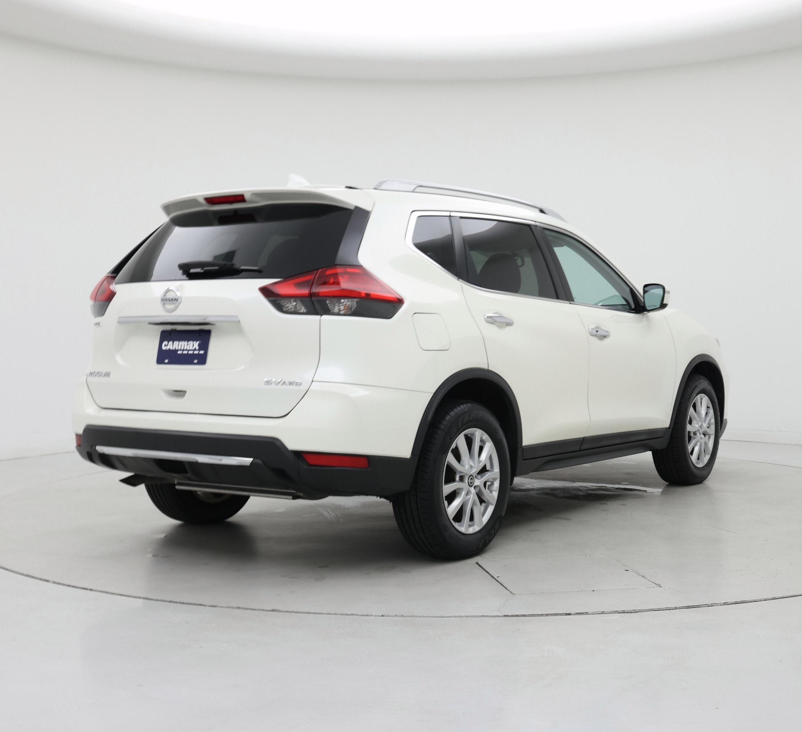 Thumbnail: 2017 Nissan Rogue - 8