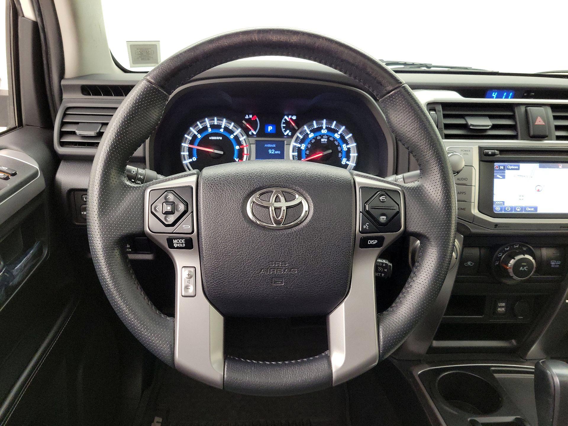 Thumbnail: 2016 Toyota 4Runner - 10