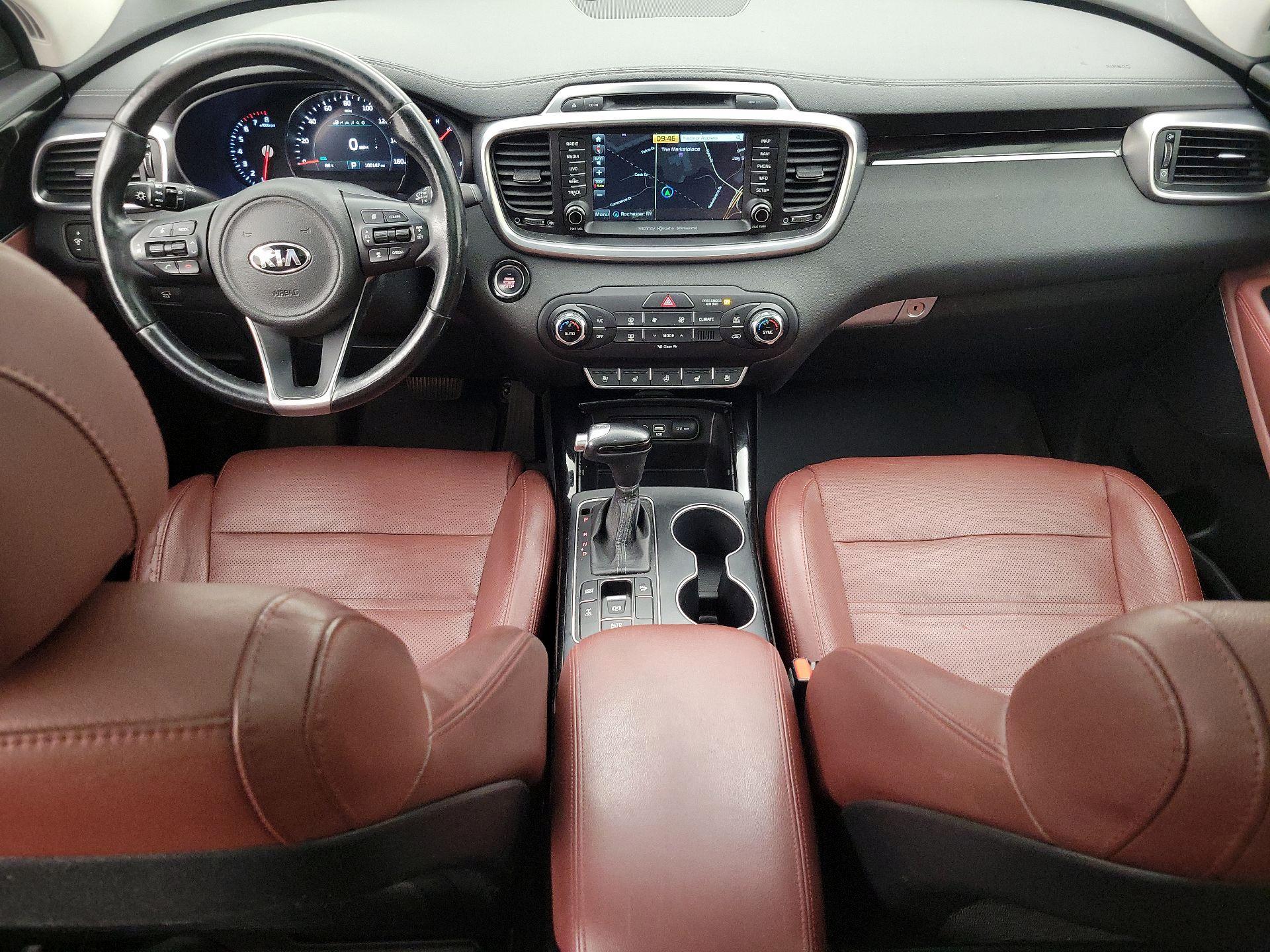 Thumbnail: 2017 Kia Sorento - 9