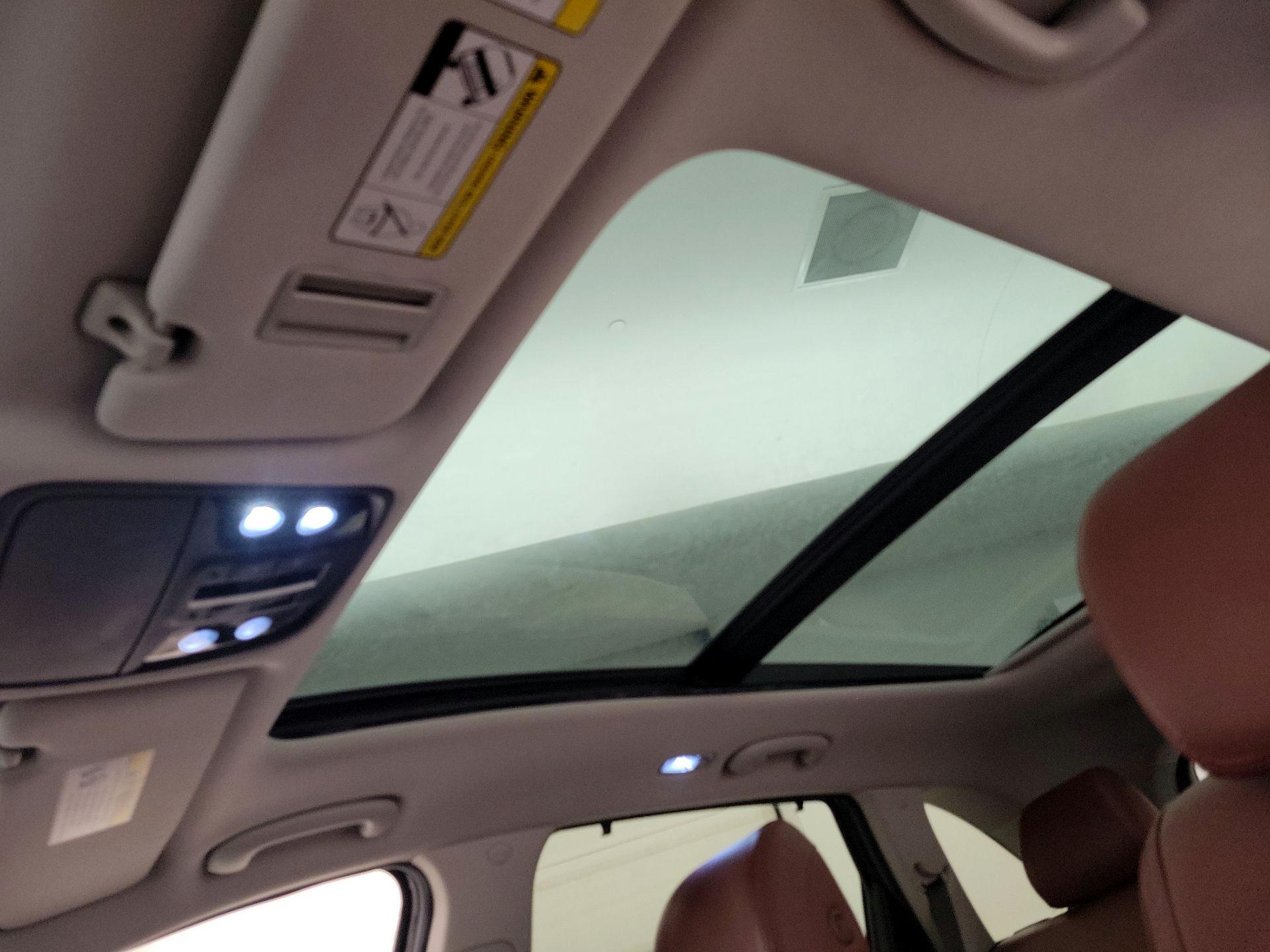 Thumbnail: 2017 Kia Sorento - 20