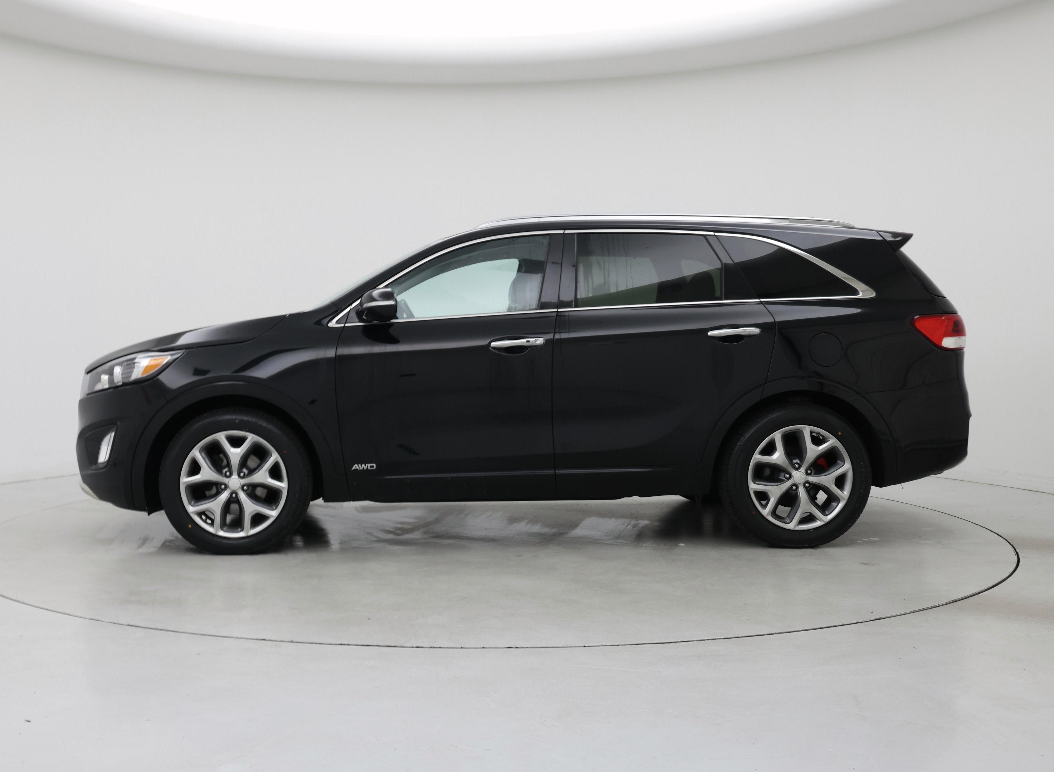 Thumbnail: 2017 Kia Sorento - 3