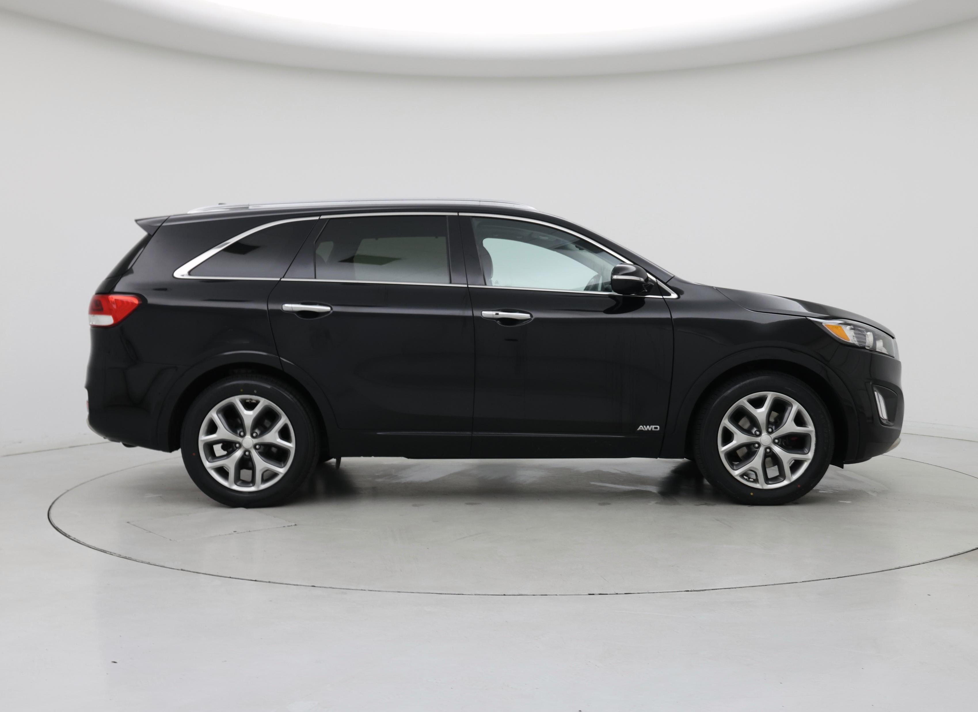 Thumbnail: 2017 Kia Sorento - 7