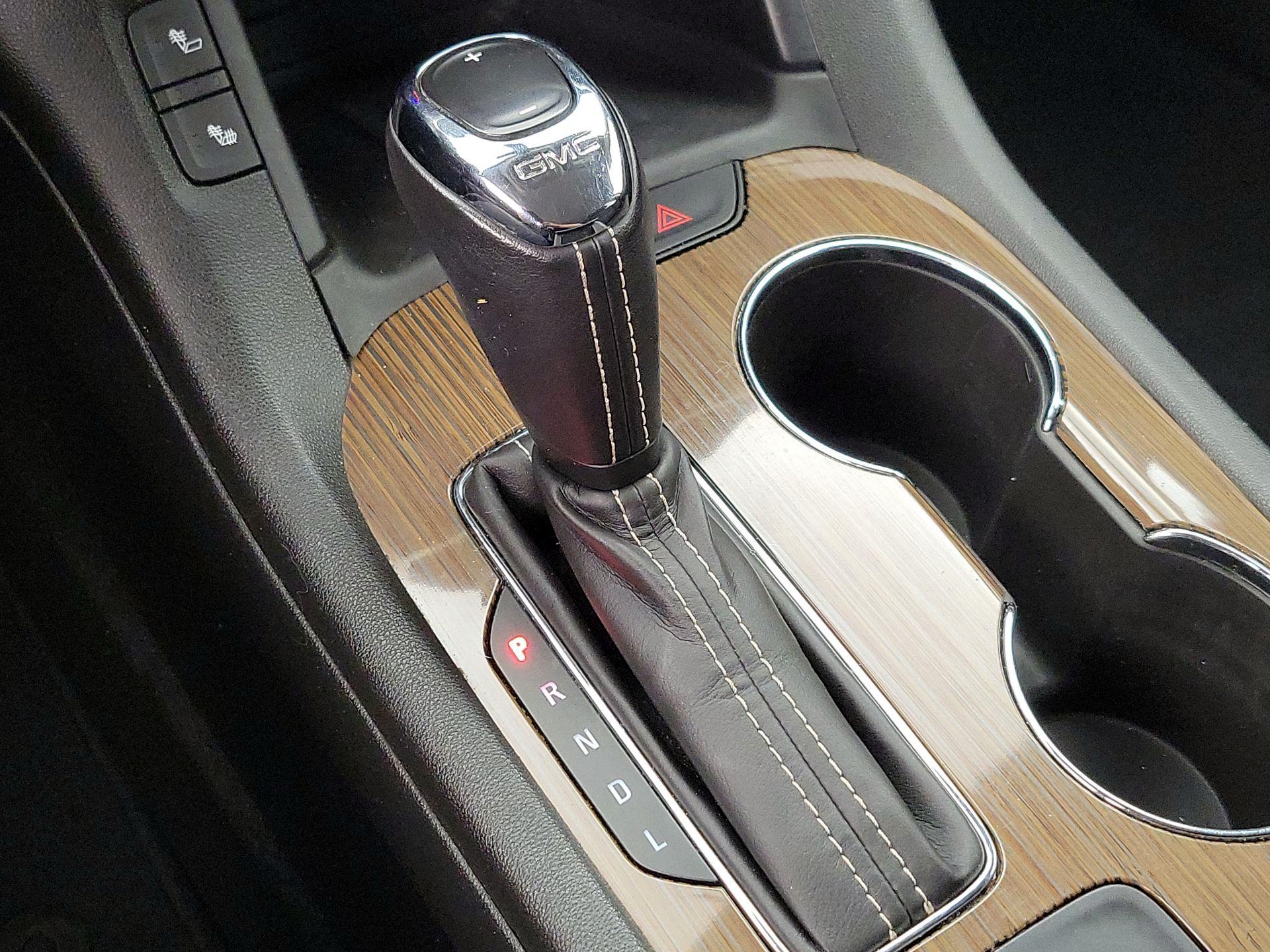 Thumbnail: 2019 GMC Acadia - 17