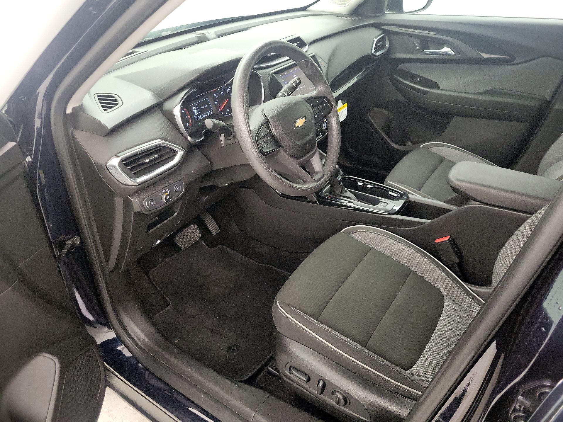 Thumbnail: 2021 Chevrolet TrailBlazer - 11