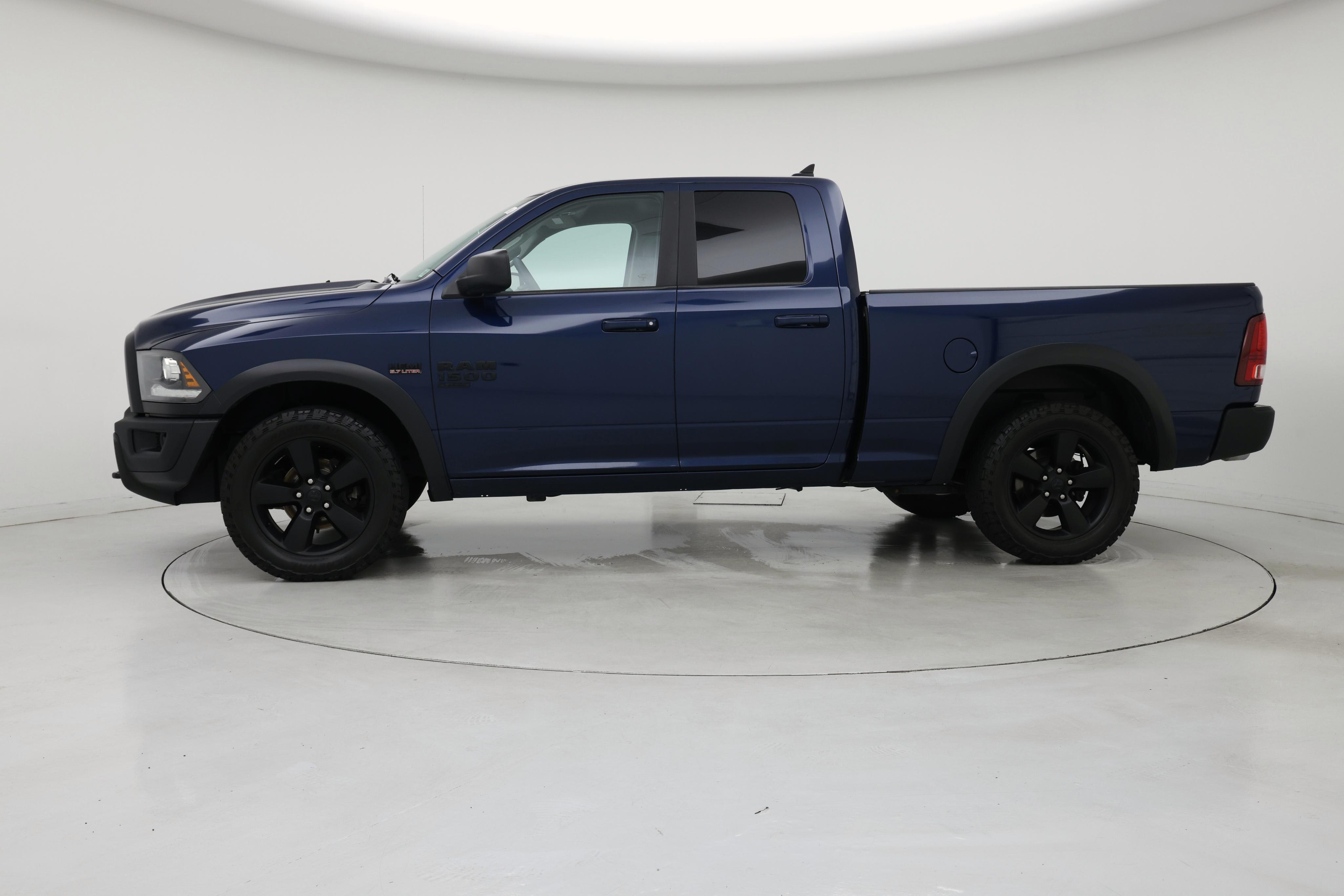 Thumbnail: 2019 RAM 1500 Classic - 3