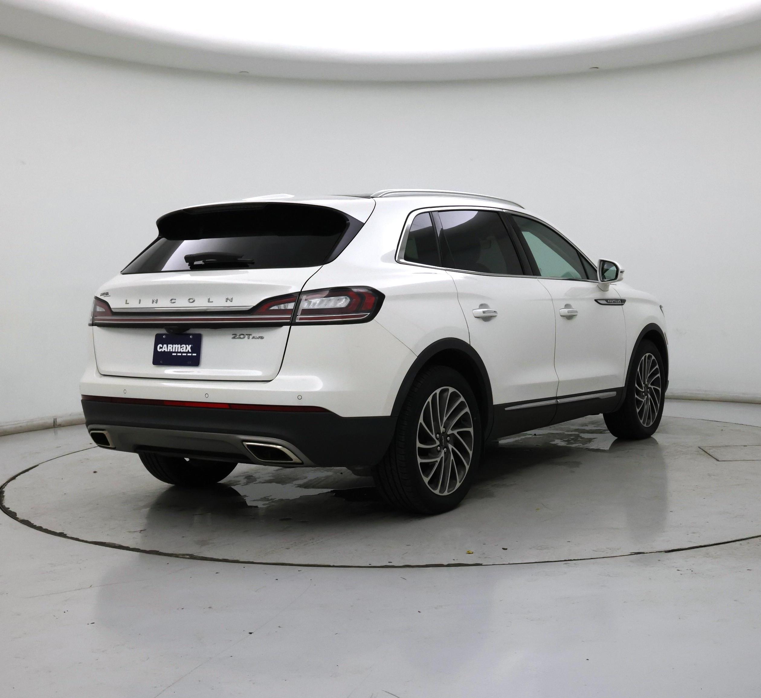 Thumbnail: 2020 Lincoln Nautilus - 8
