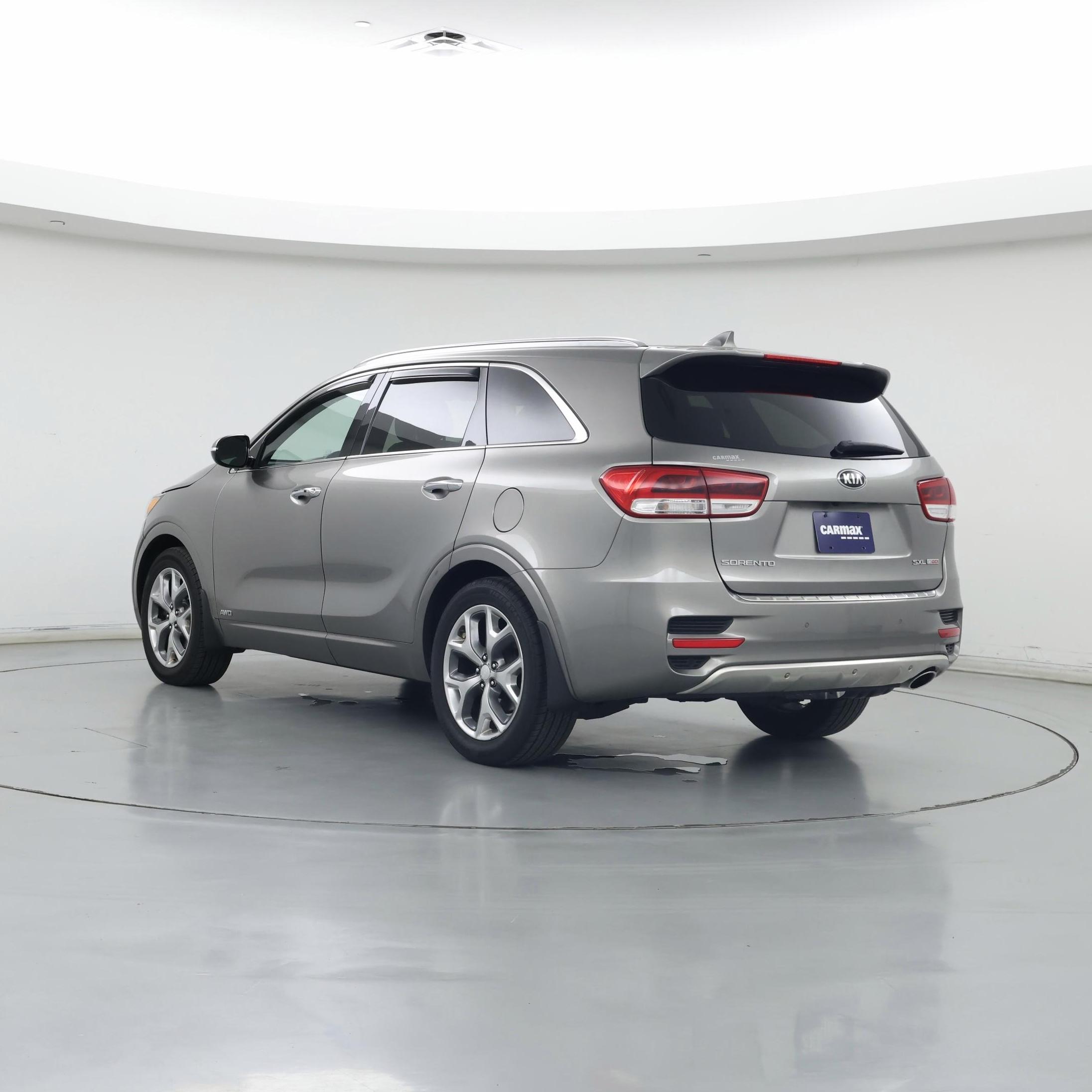 Thumbnail: 2016 Kia Sorento - 2