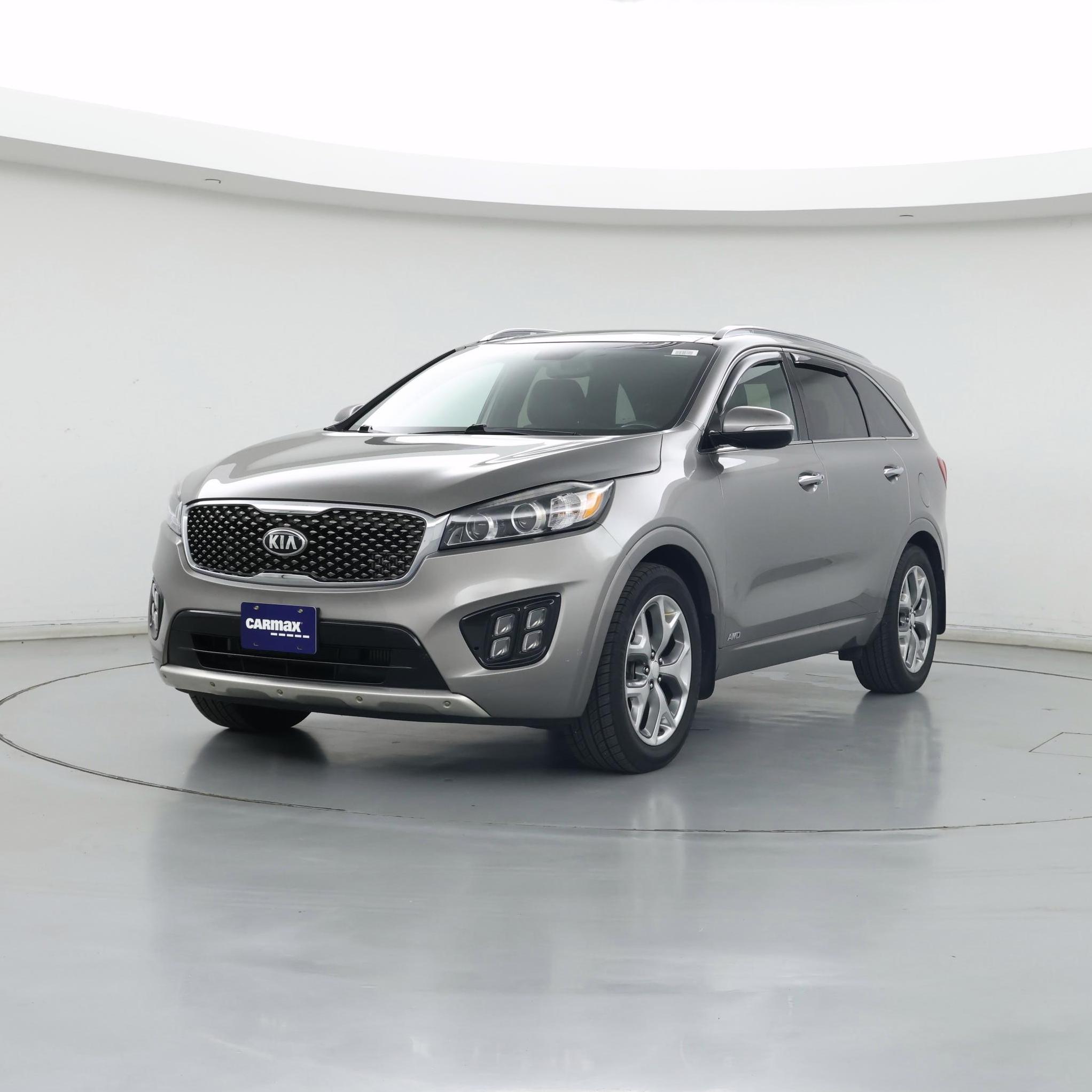 Thumbnail: 2016 Kia Sorento - 4