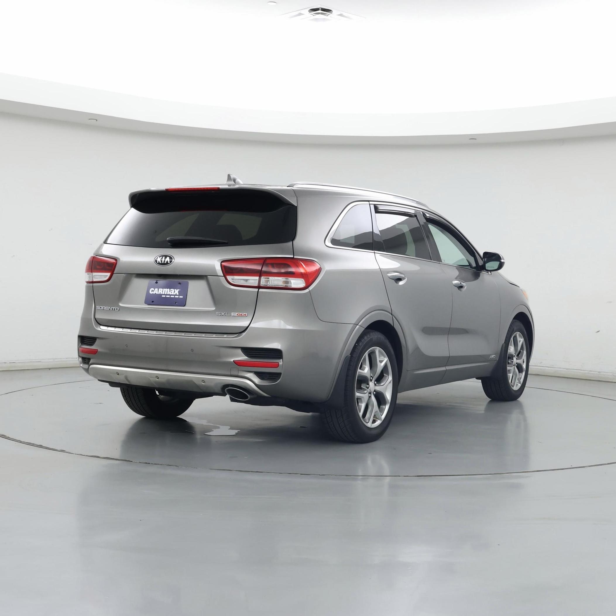 Thumbnail: 2016 Kia Sorento - 8