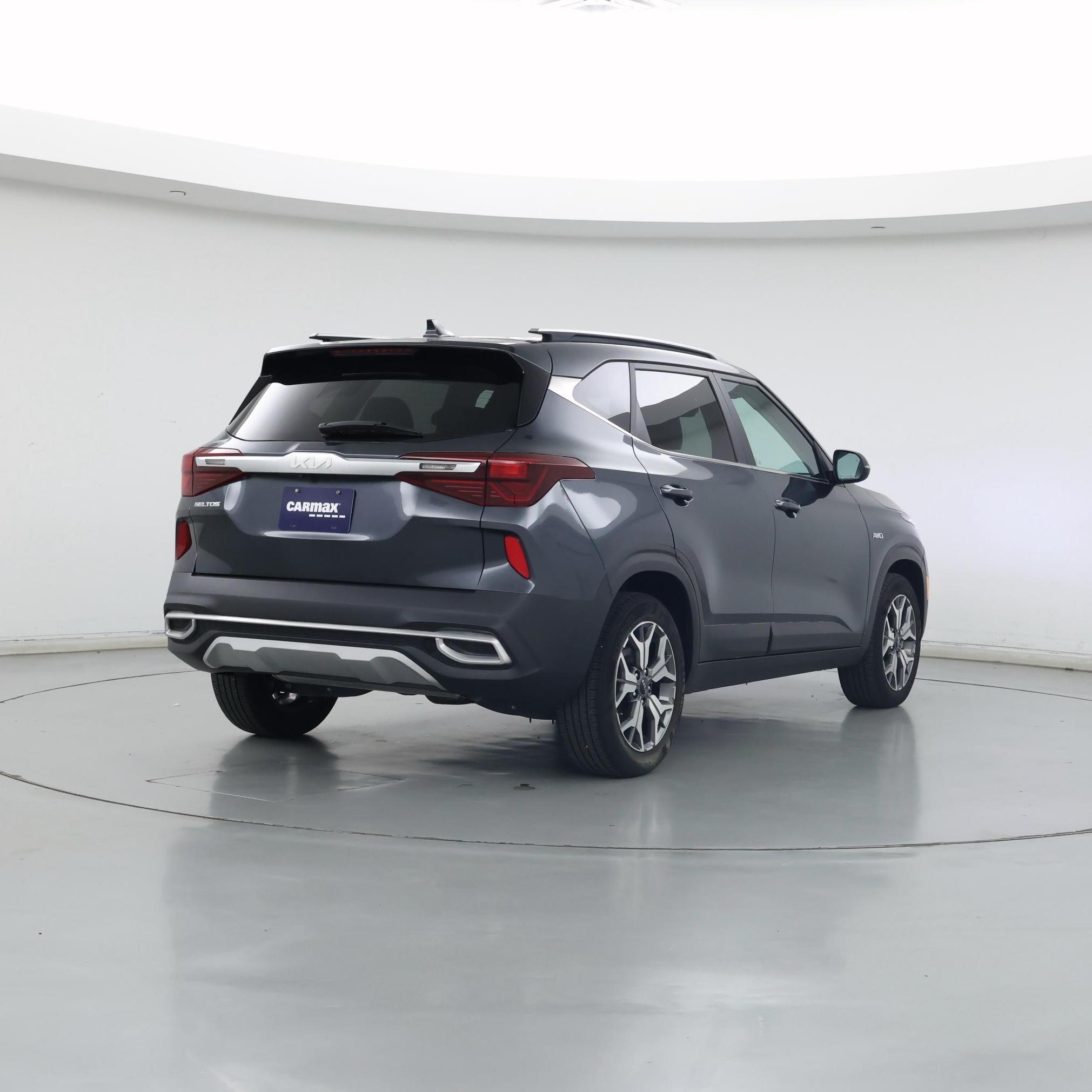 Thumbnail: 2022 Kia Seltos - 8