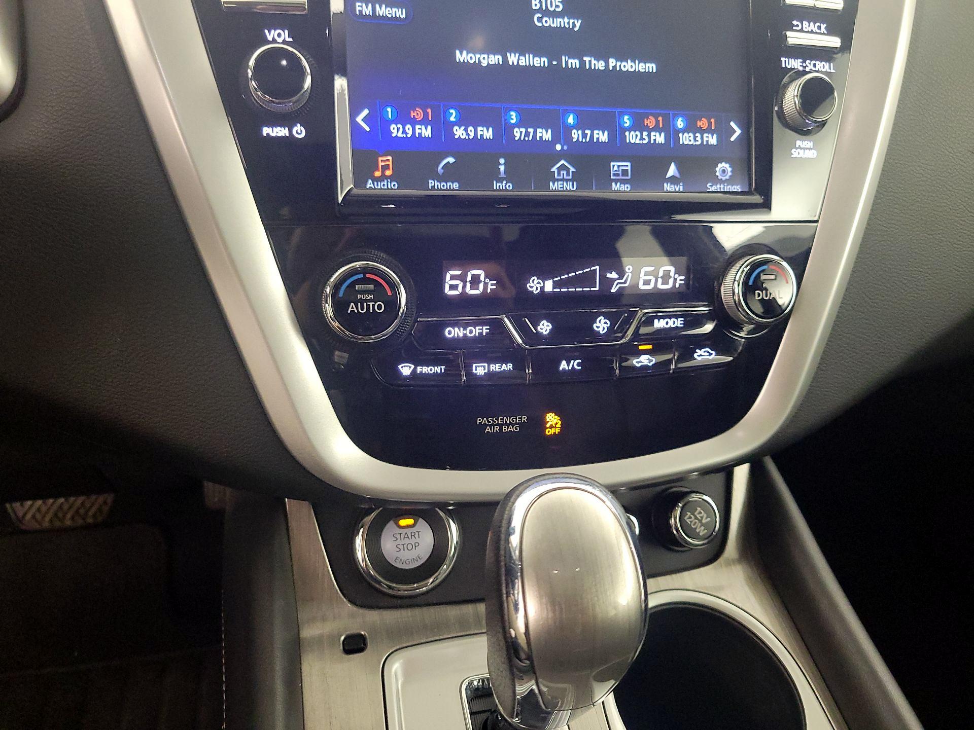 Thumbnail: 2015 Nissan Murano - 17