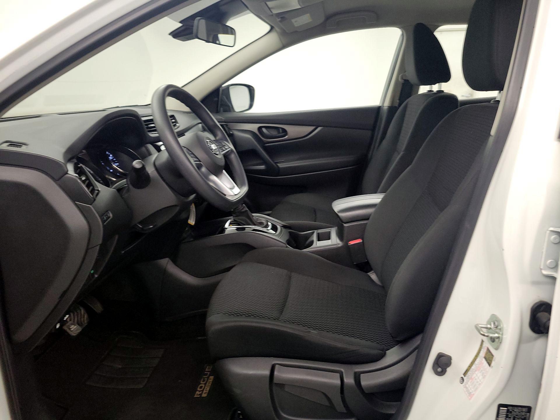 Thumbnail: 2022 Nissan Rogue Sport - 11