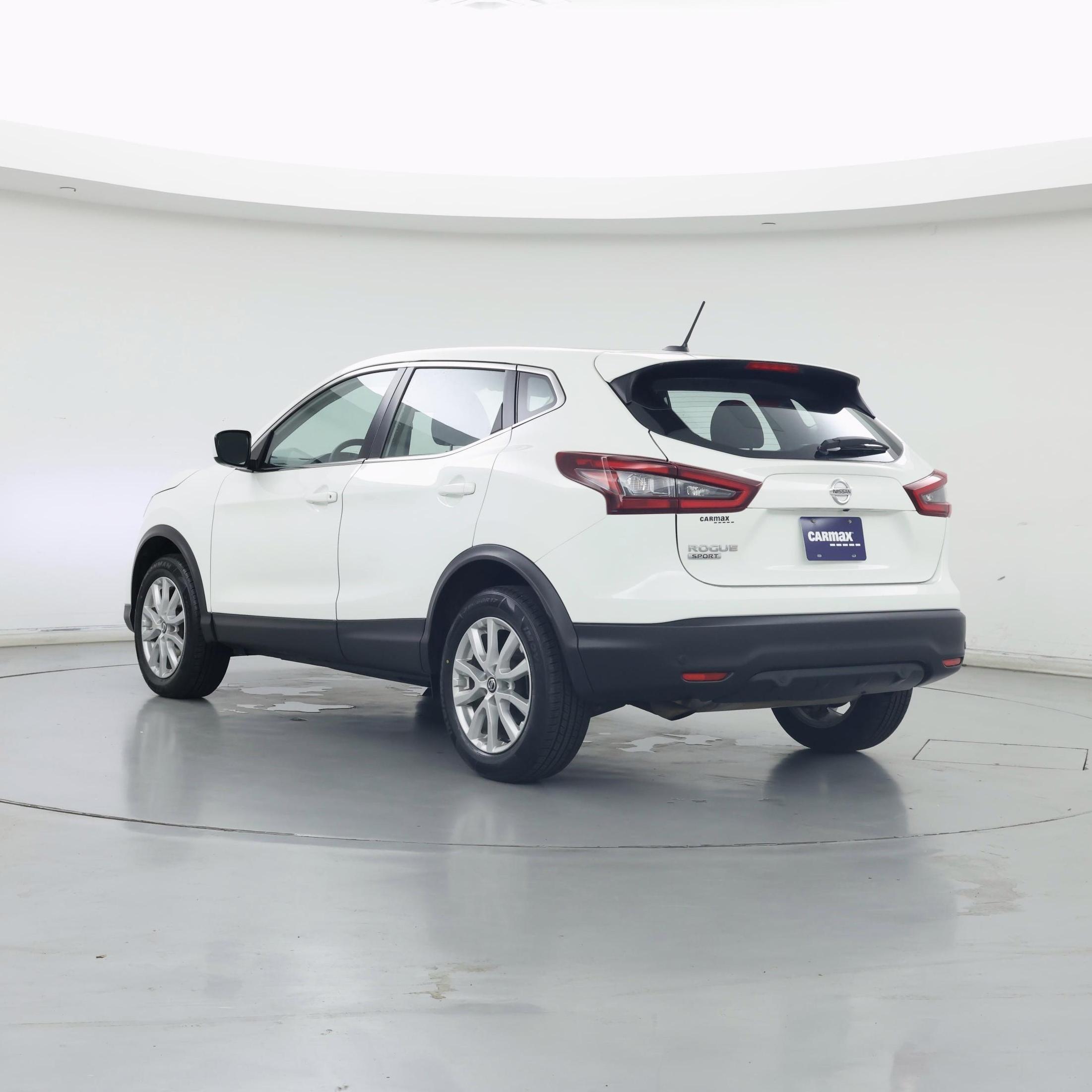 Thumbnail: 2022 Nissan Rogue Sport - 2