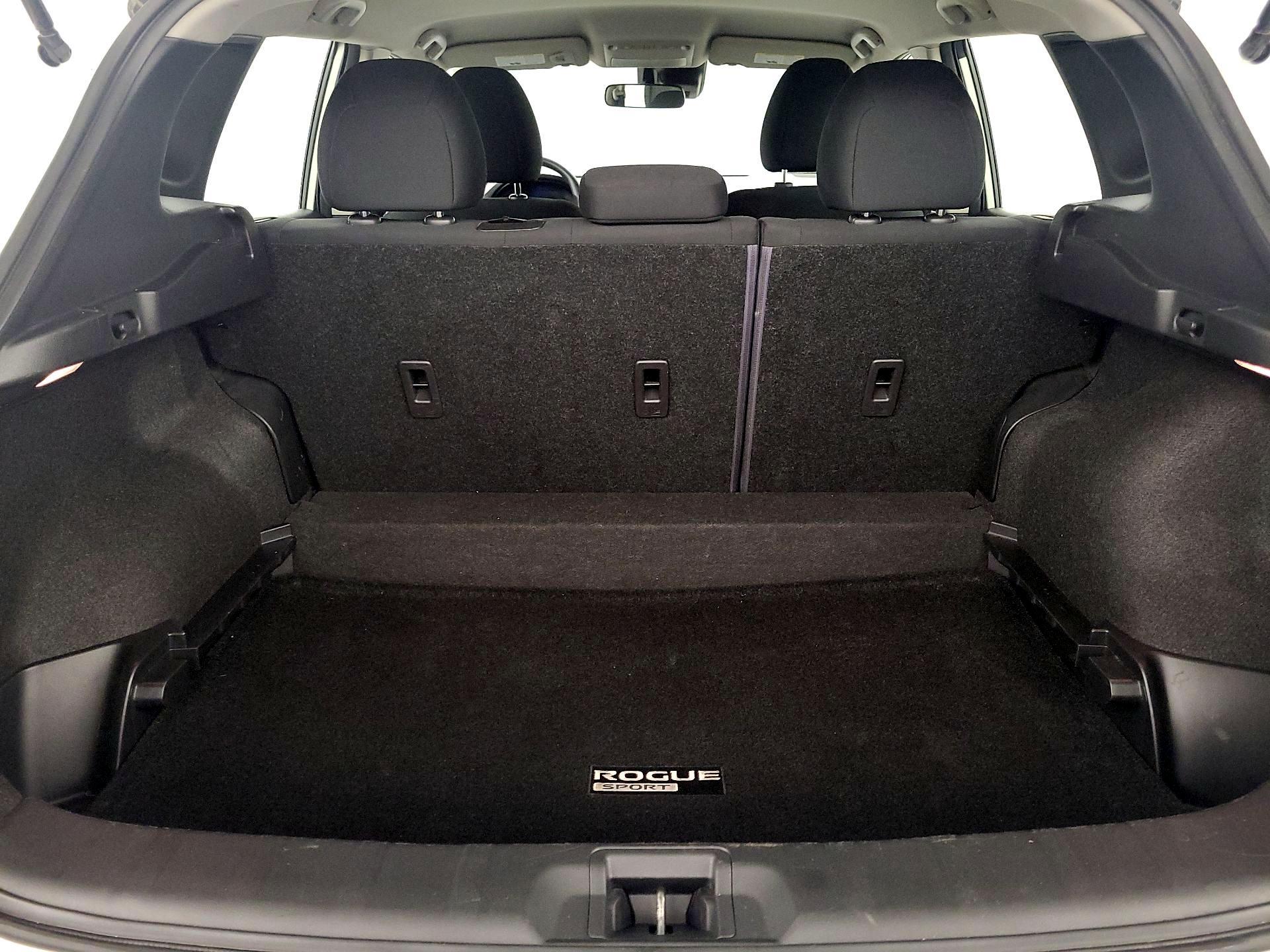 Thumbnail: 2022 Nissan Rogue Sport - 20