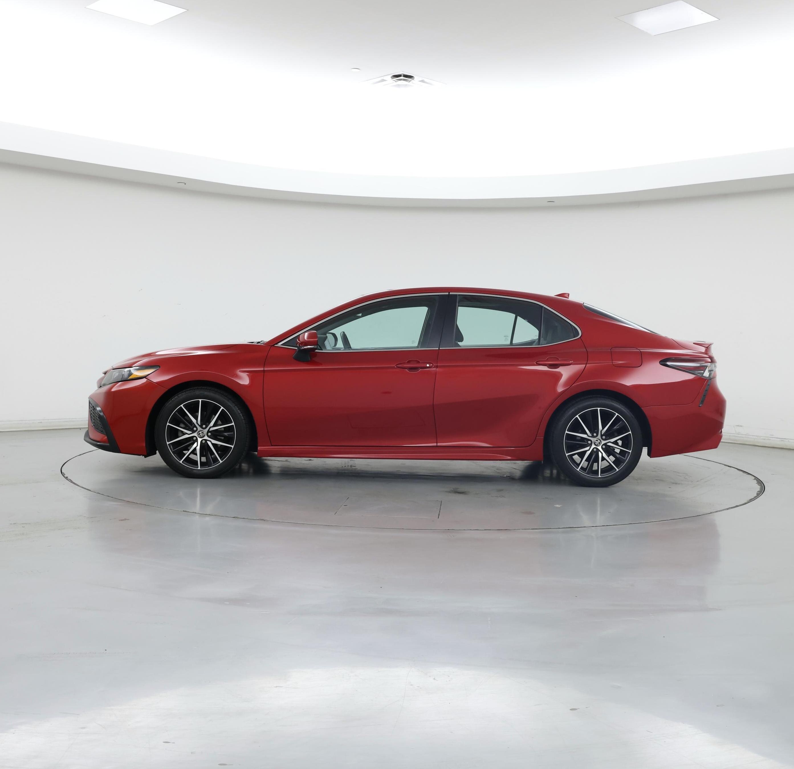 Thumbnail: 2022 Toyota Camry - 3