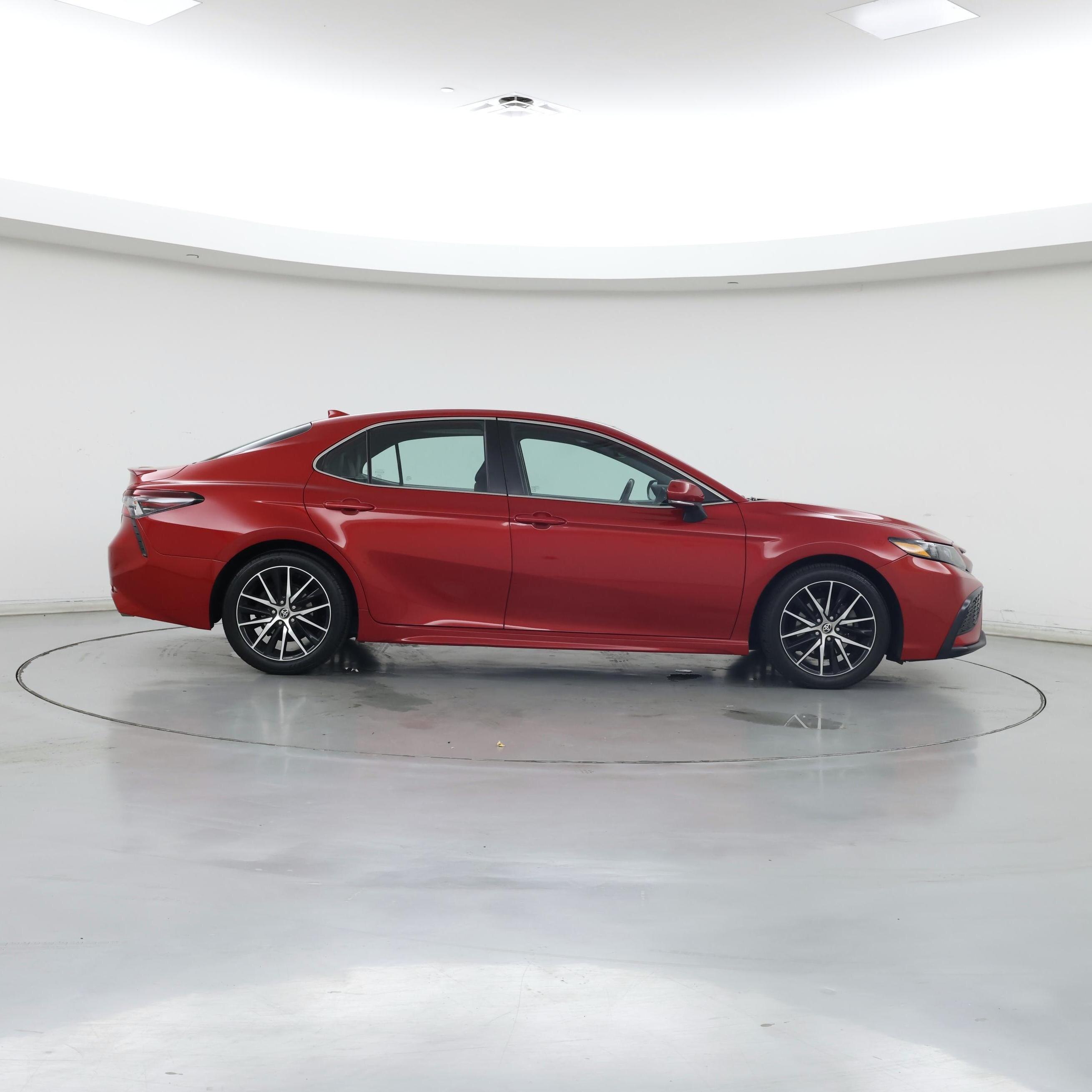 Thumbnail: 2022 Toyota Camry - 7