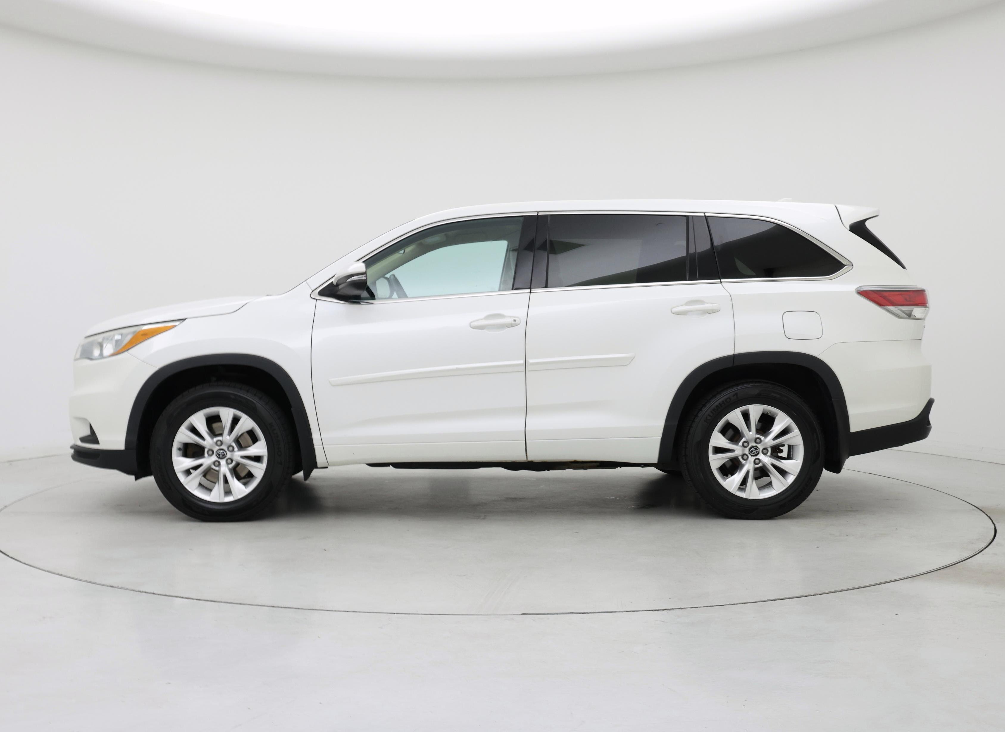 Thumbnail: 2016 Toyota Highlander - 3