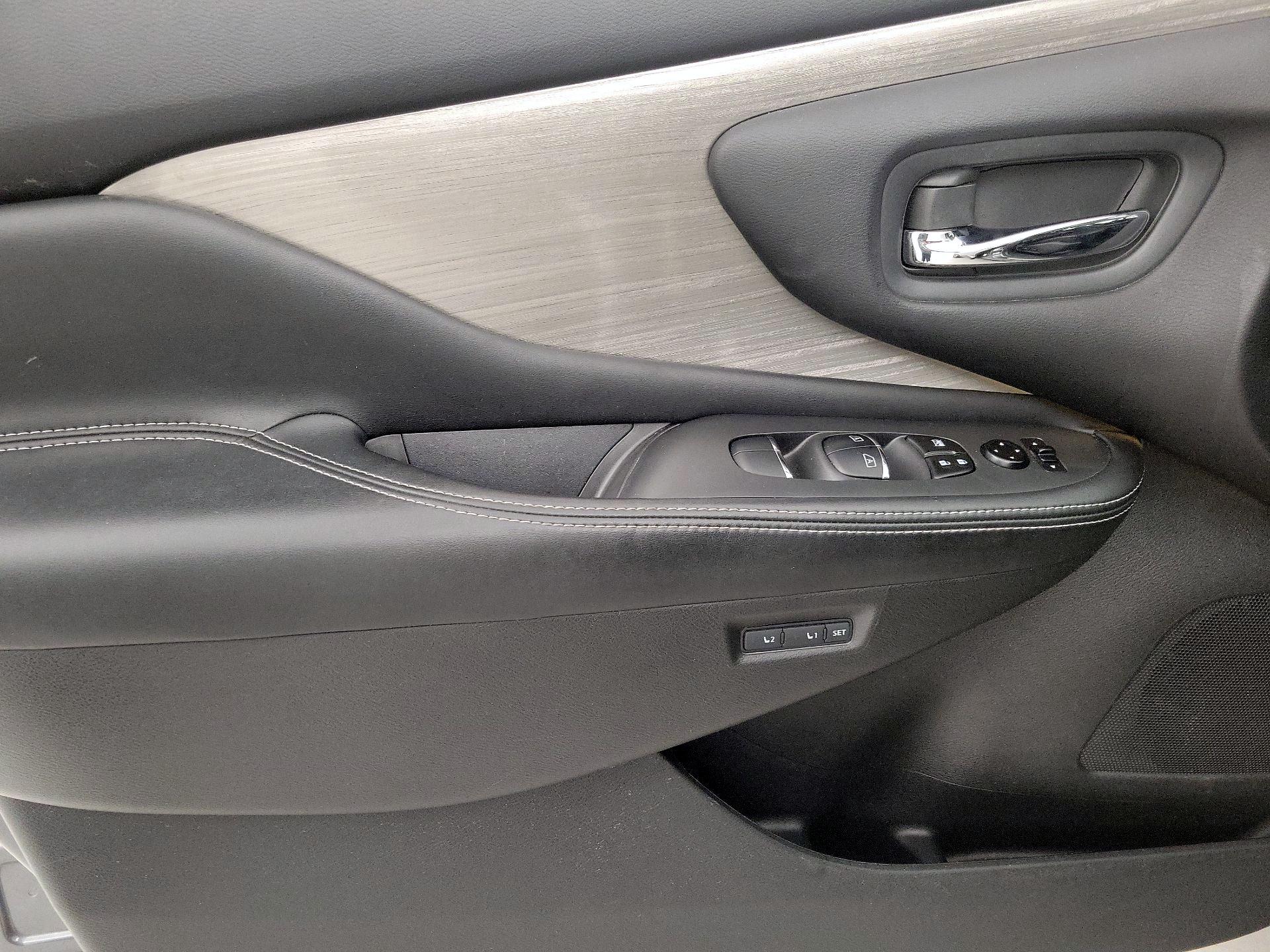 Thumbnail: 2015 Nissan Murano - 12