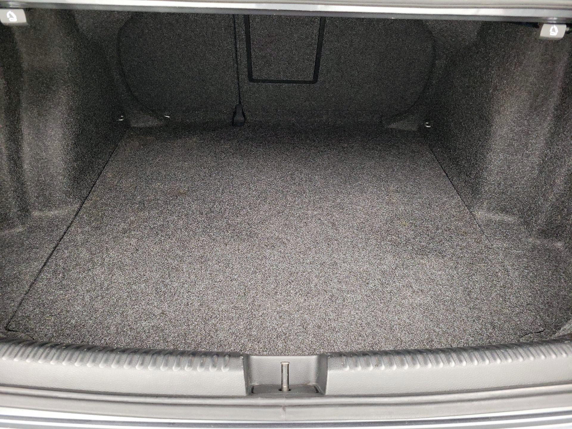 Thumbnail: 2017 Volkswagen Jetta - 20