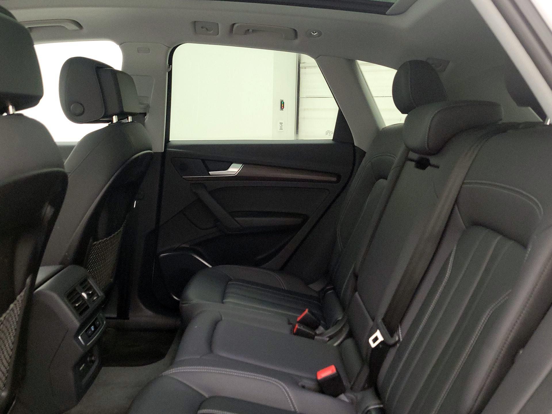 Thumbnail: 2023 Audi Q5 - 20
