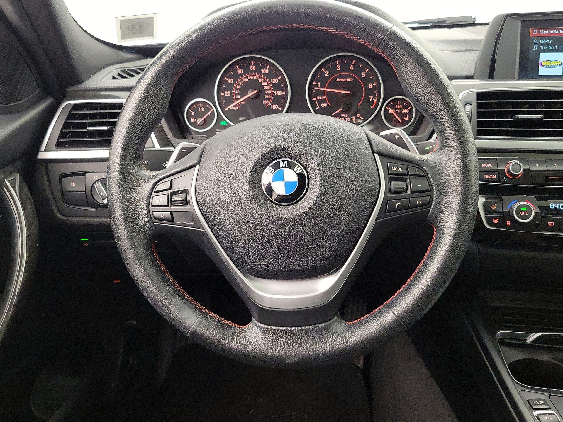 Thumbnail: 2018 BMW 3 Series - 10