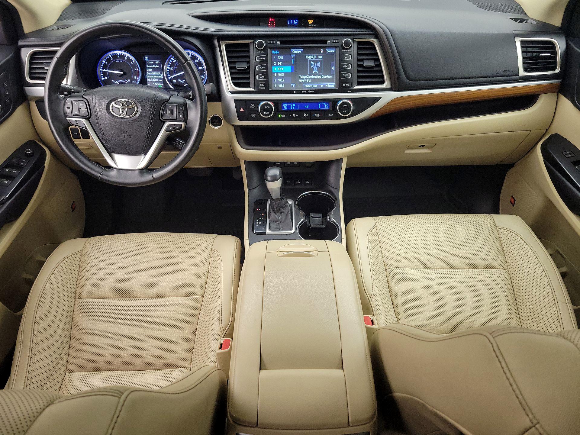 Thumbnail: 2017 Toyota Highlander - 9