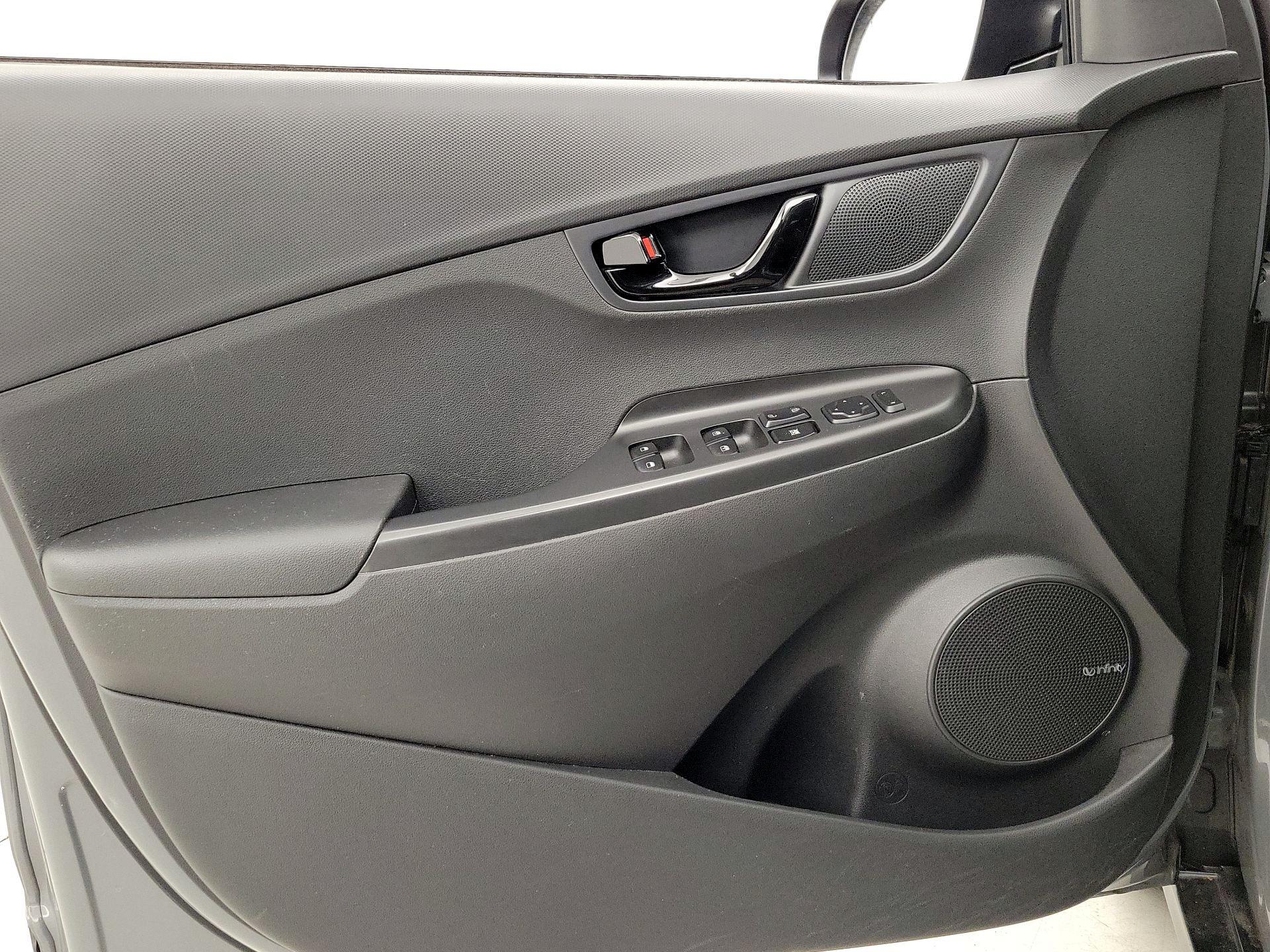 Thumbnail: 2021 Hyundai Kona - 12