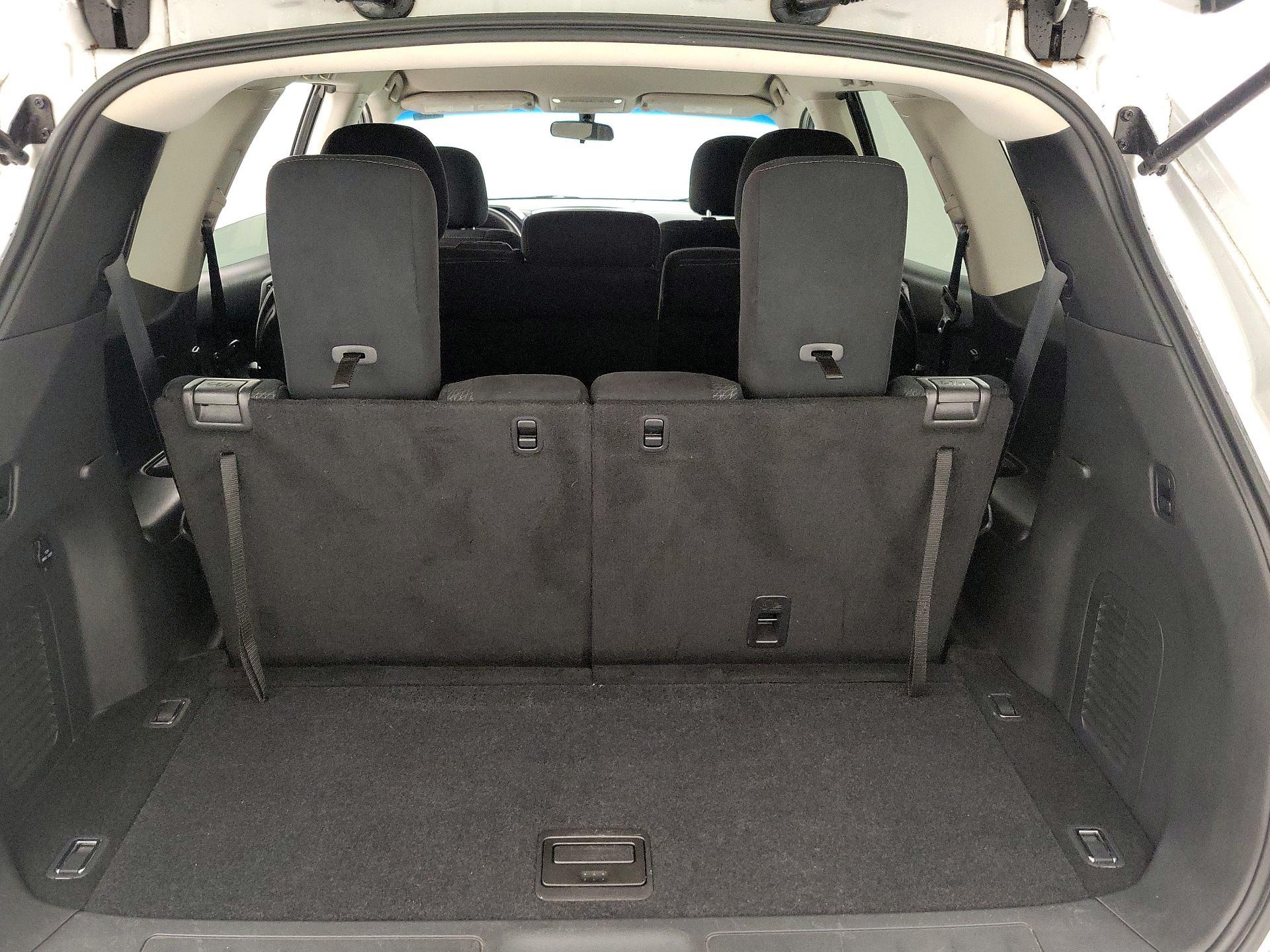 Thumbnail: 2015 Nissan Pathfinder - 20