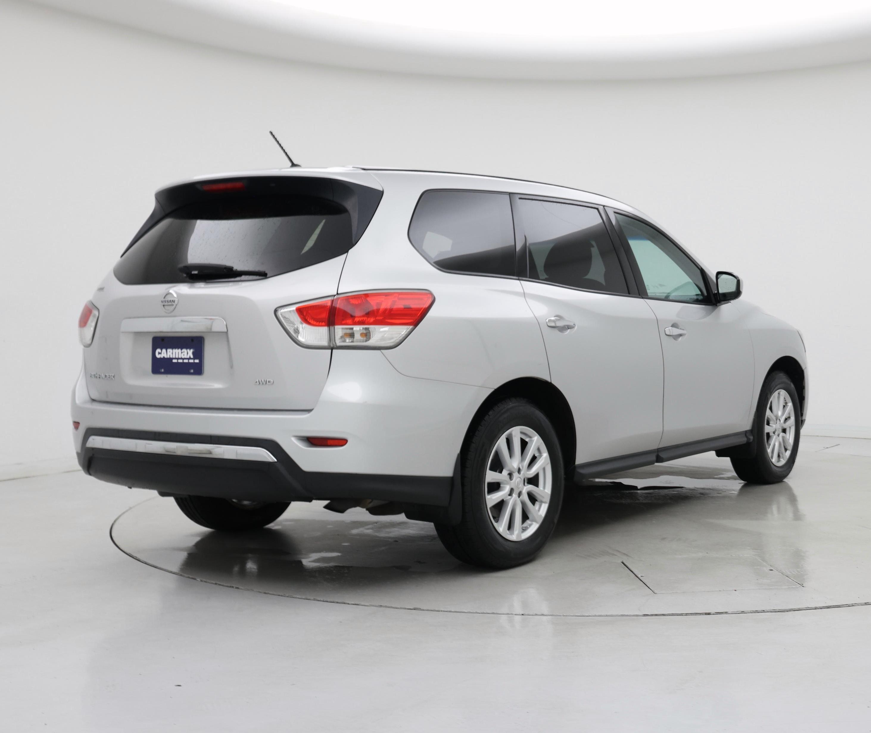 Thumbnail: 2015 Nissan Pathfinder - 8