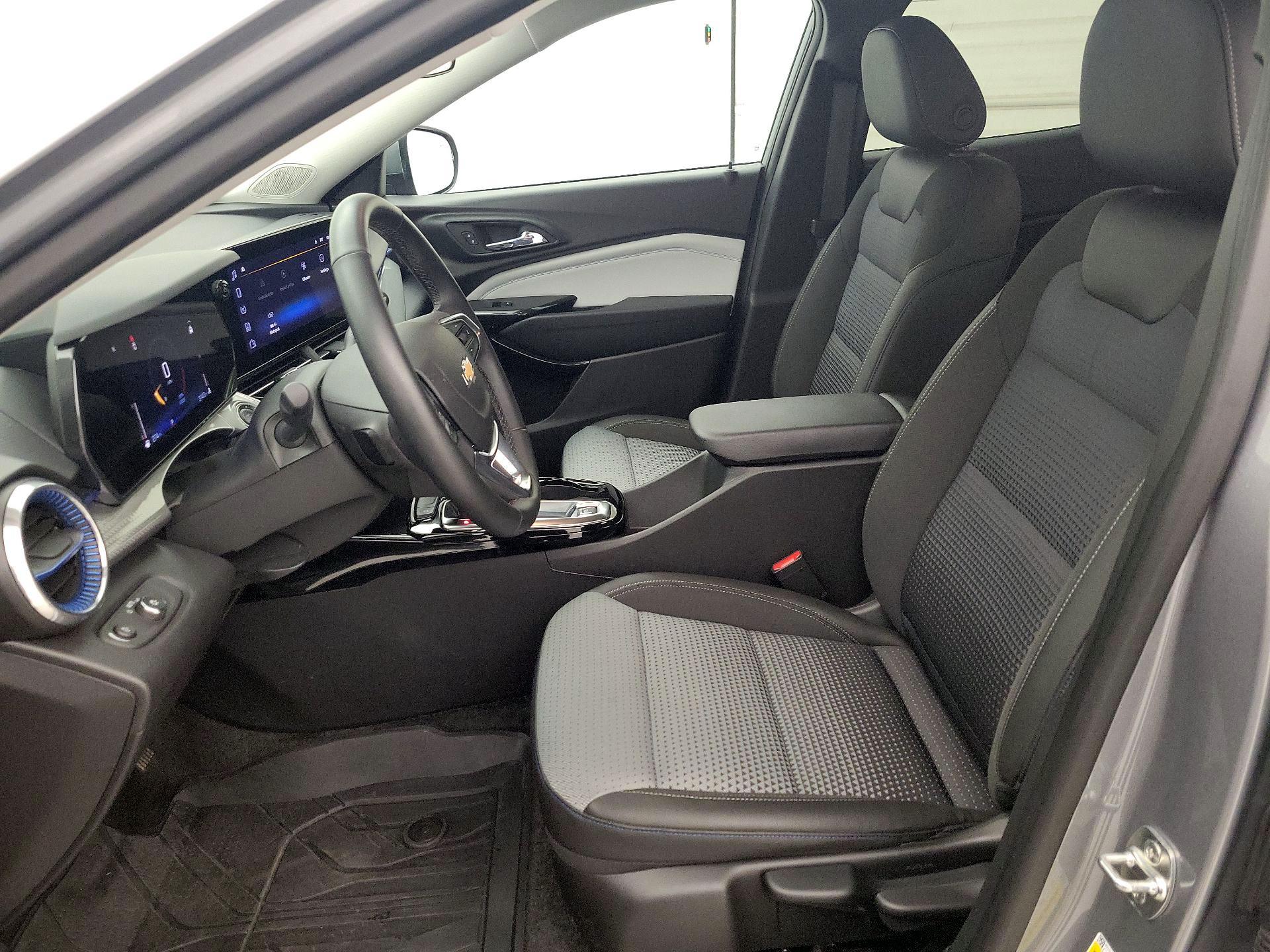 Thumbnail: 2024 Chevrolet Trax - 11