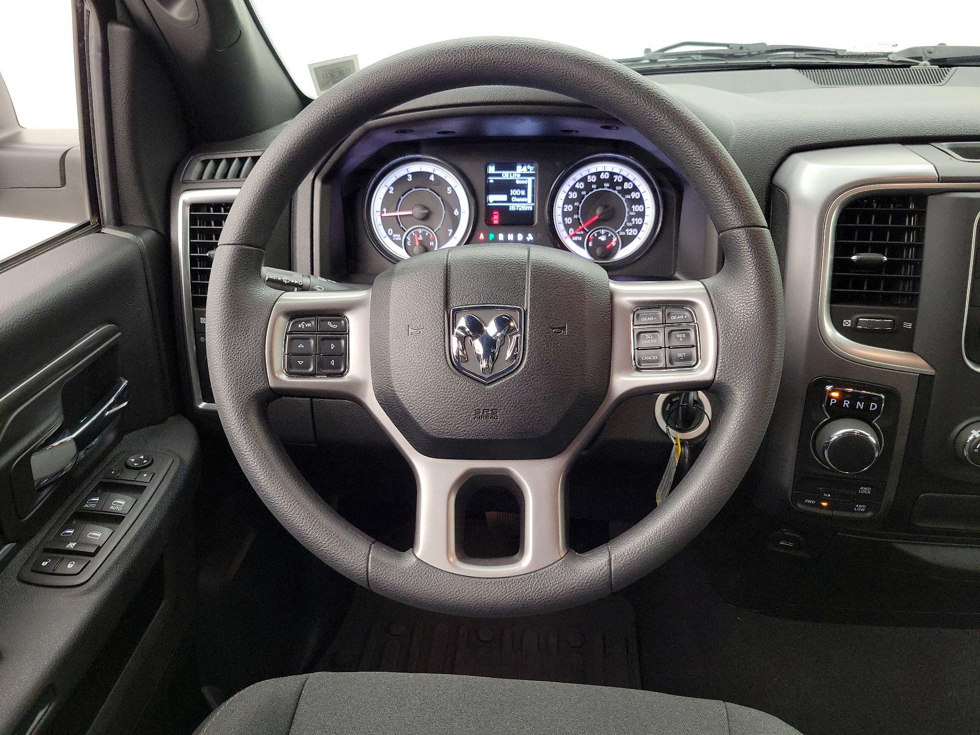 Thumbnail: 2022 RAM 1500 Classic - 10