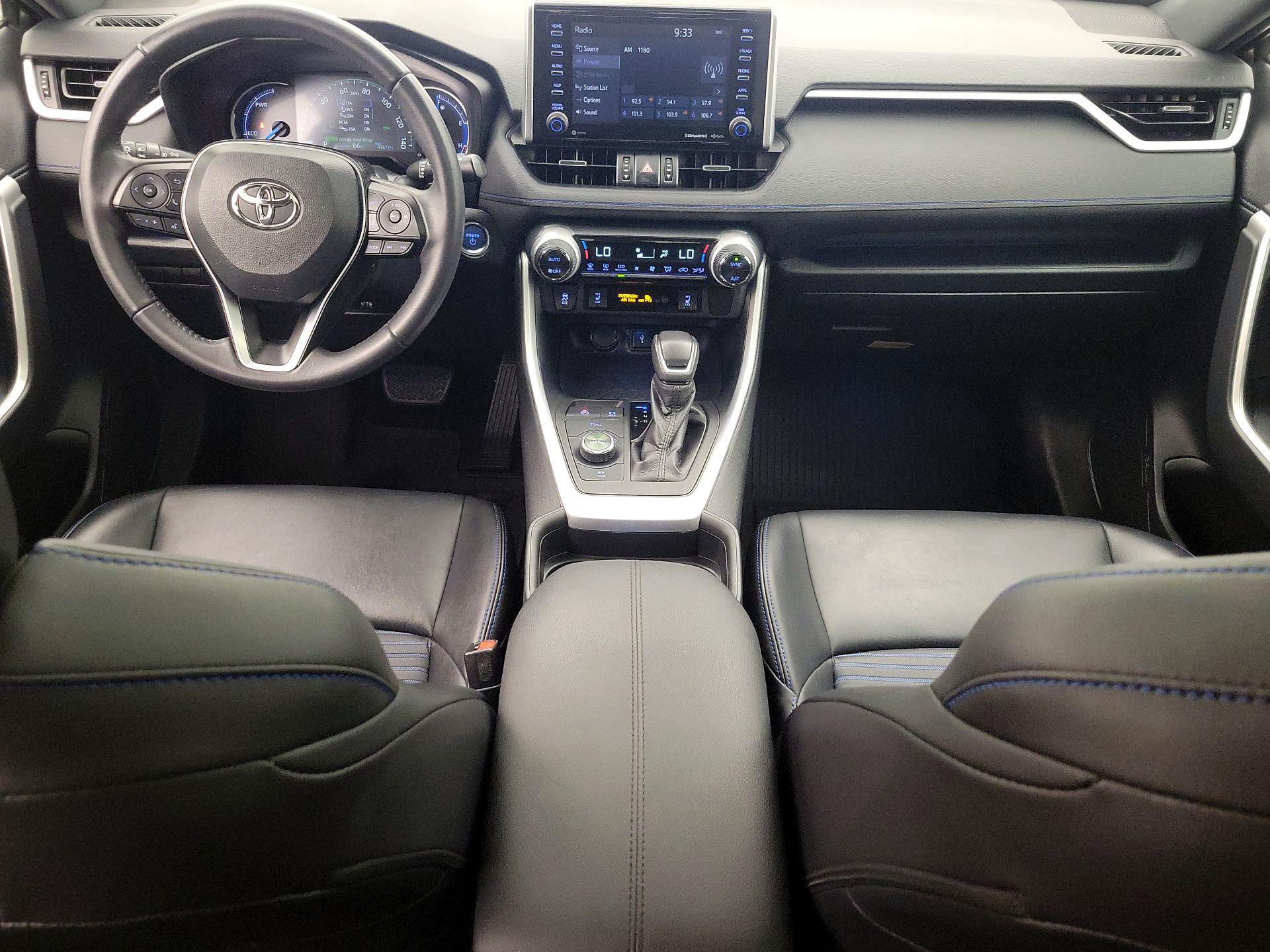 Thumbnail: 2020 Toyota RAV4 - 9