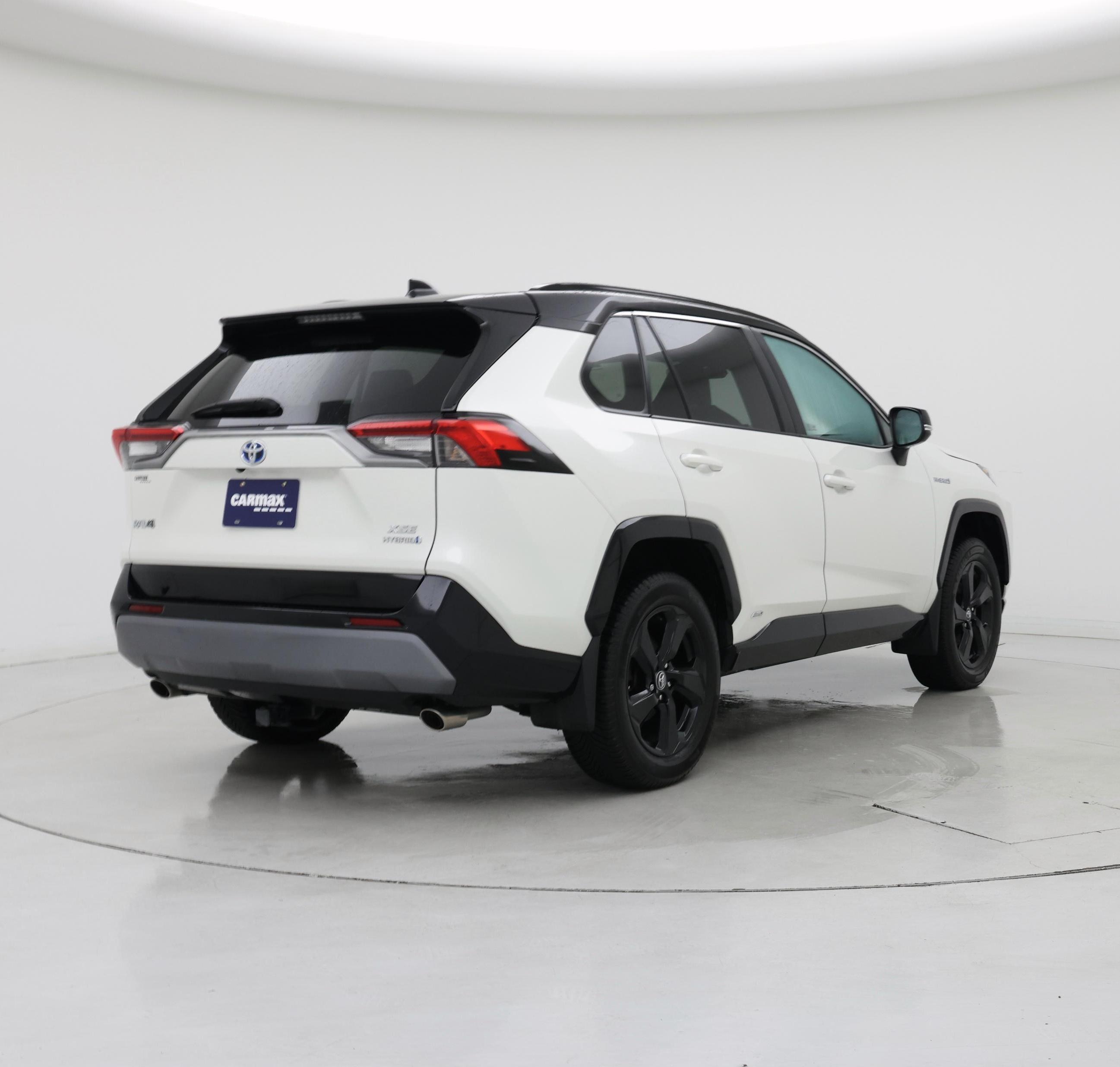 Thumbnail: 2020 Toyota RAV4 - 8