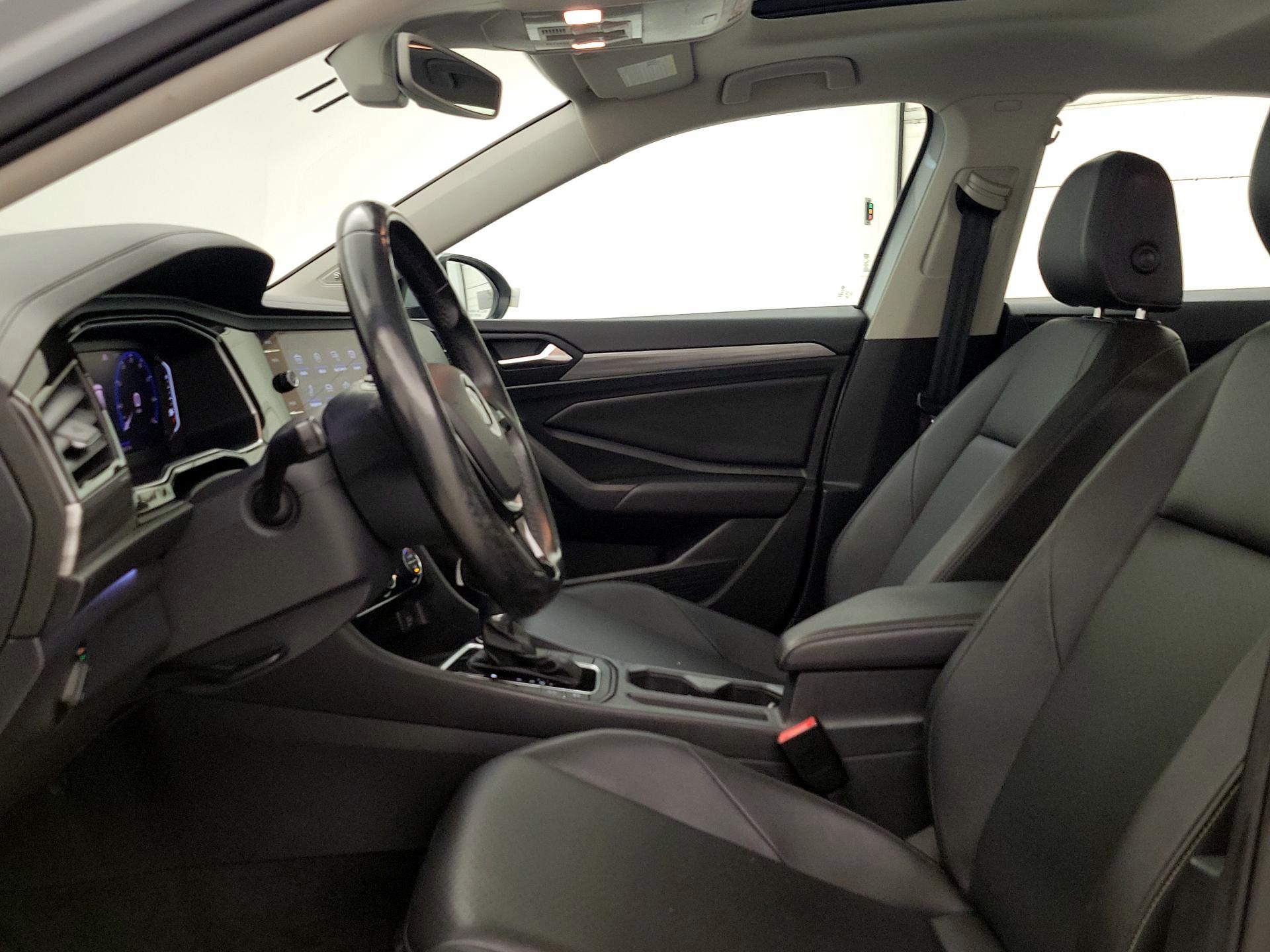 Thumbnail: 2019 Volkswagen Jetta - 11