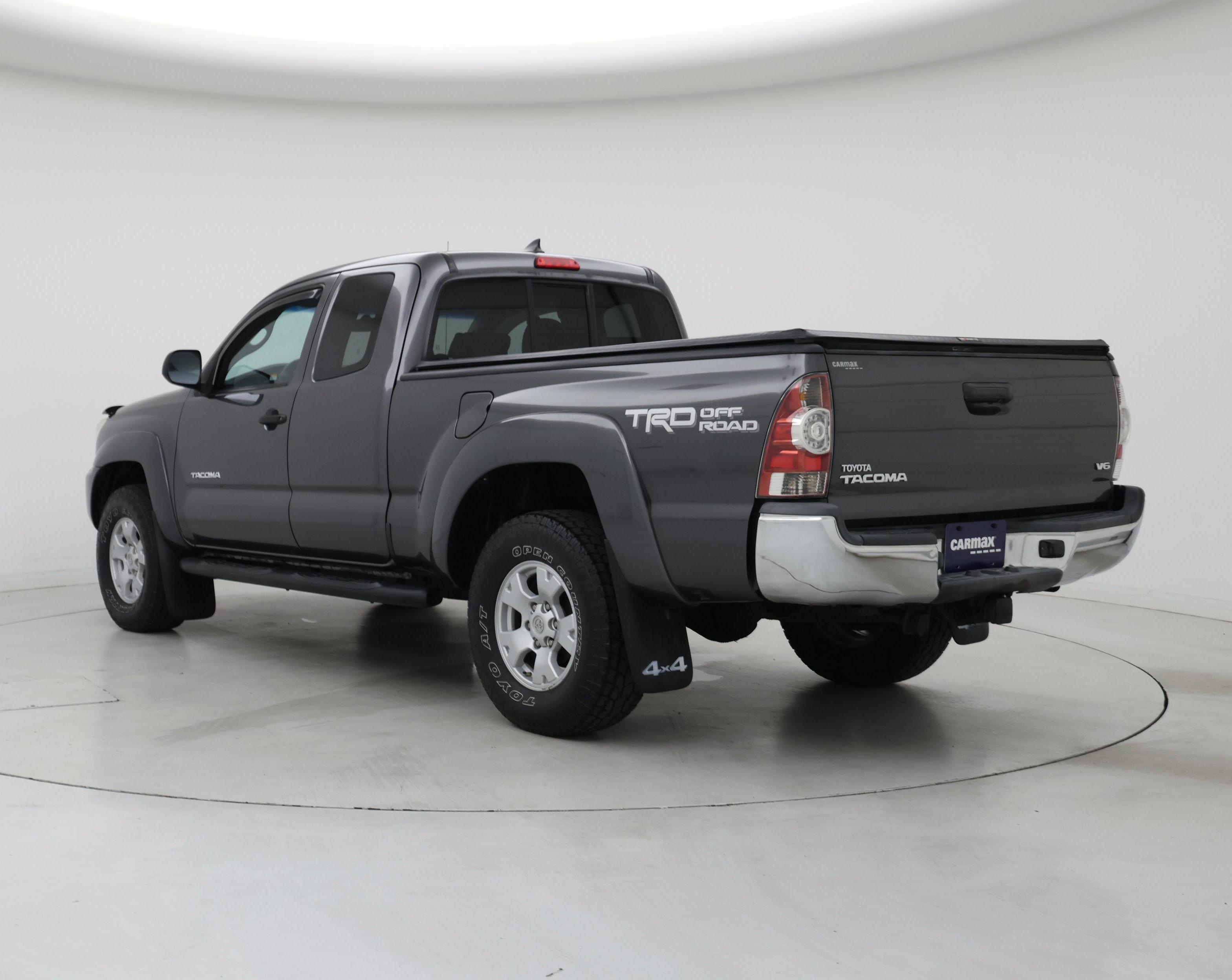 Thumbnail: 2015 Toyota Tacoma - 2