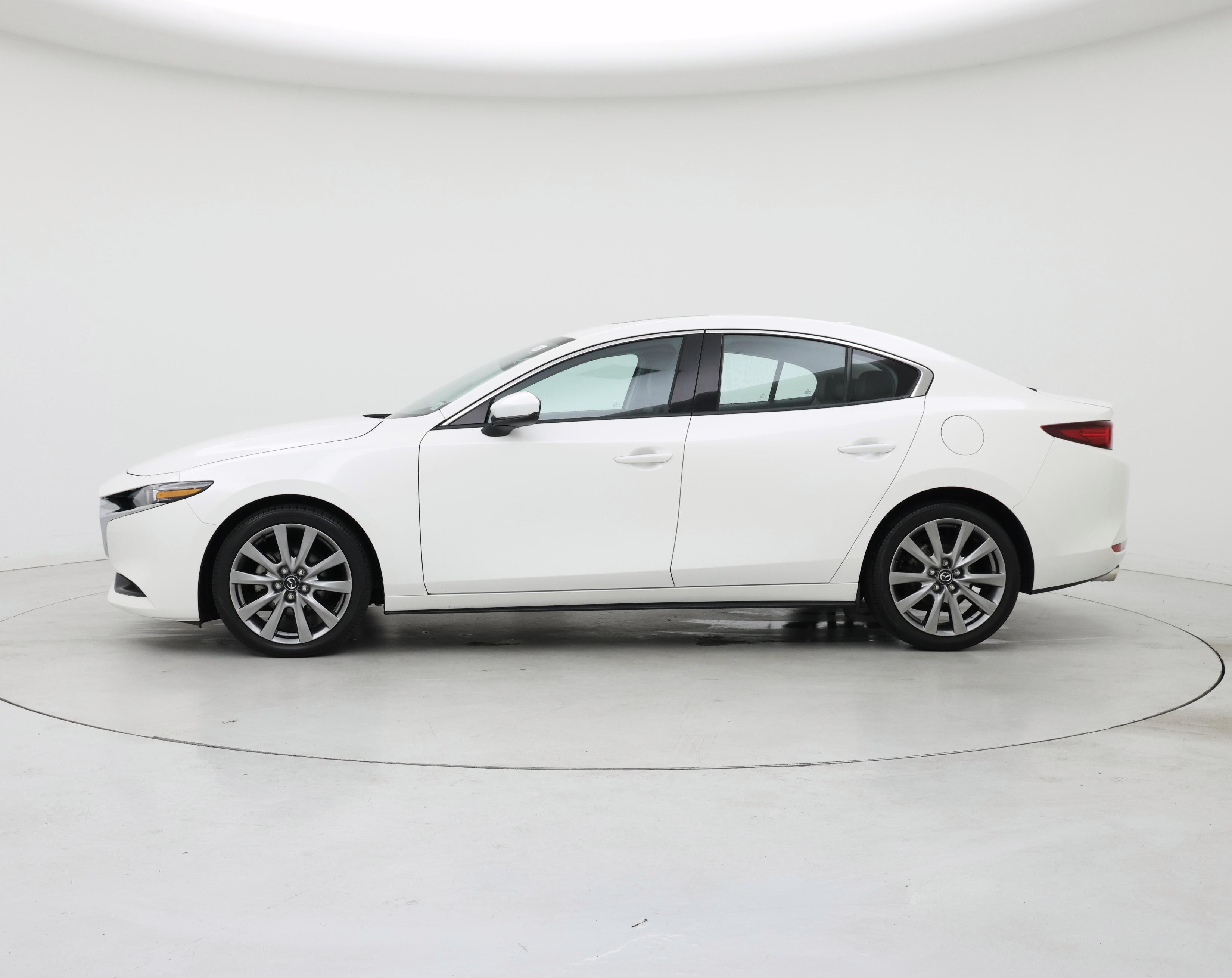 Thumbnail: 2022 Mazda Mazda3 - 3