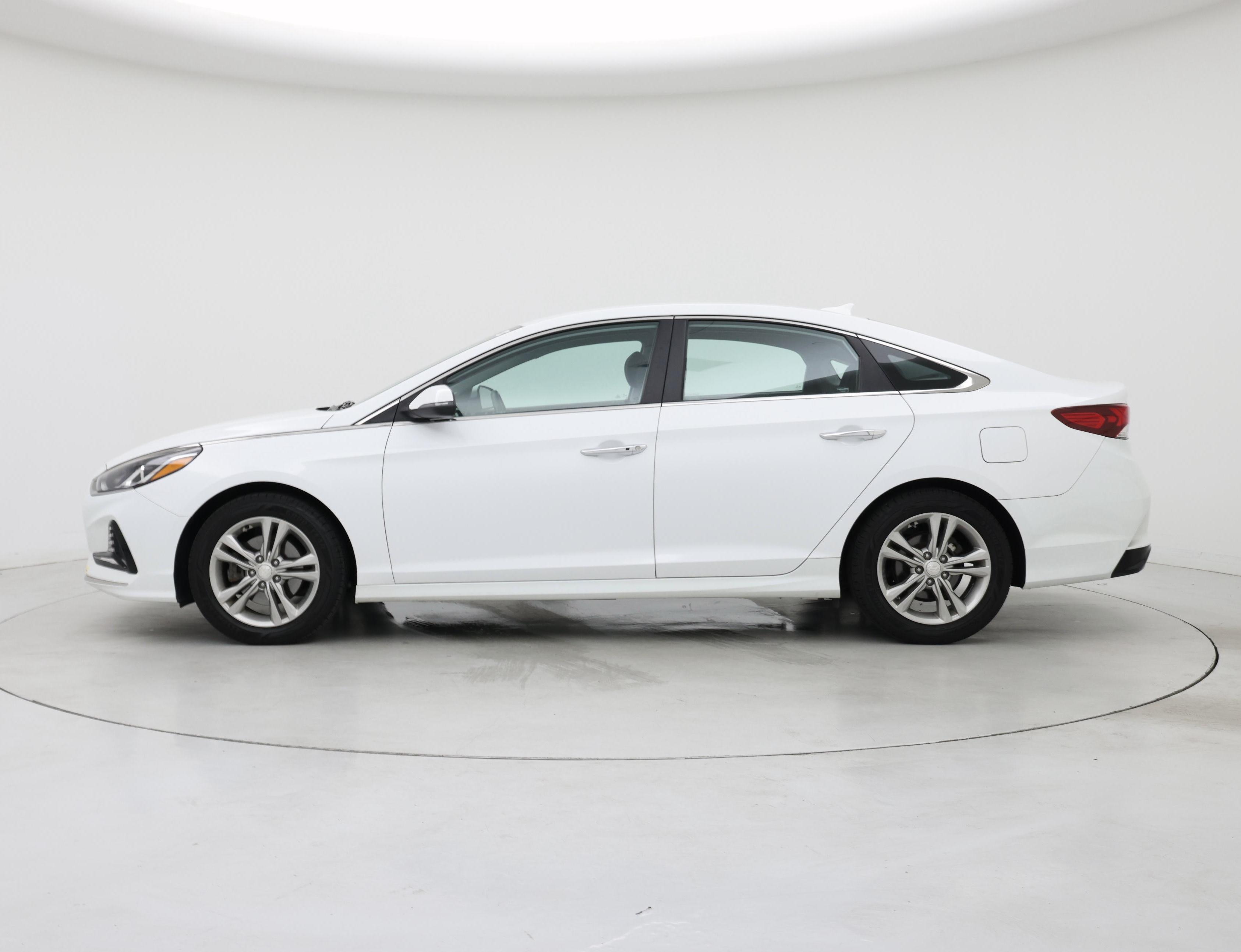 Thumbnail: 2018 Hyundai Sonata - 3