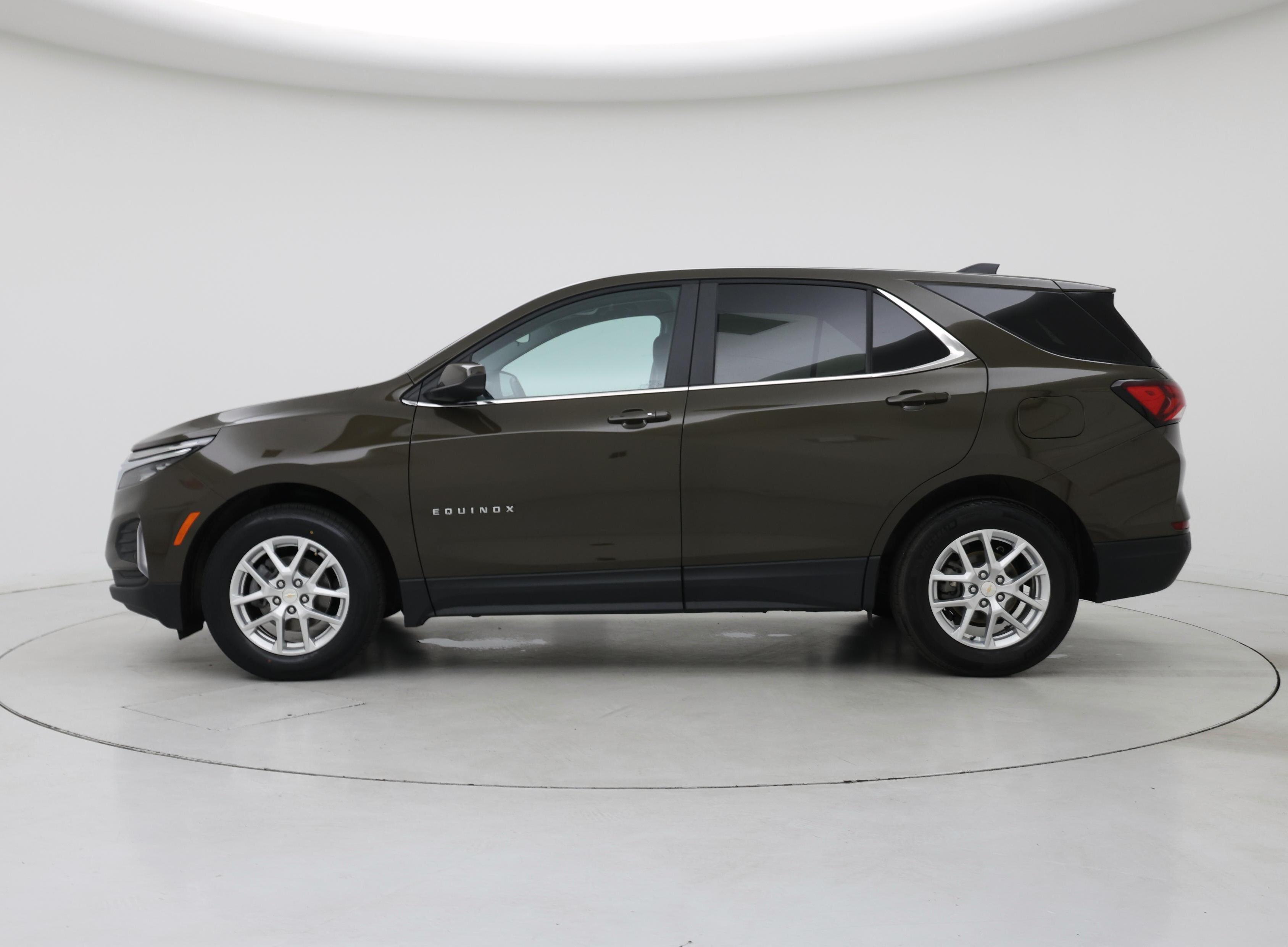 Thumbnail: 2024 Chevrolet Equinox - 3